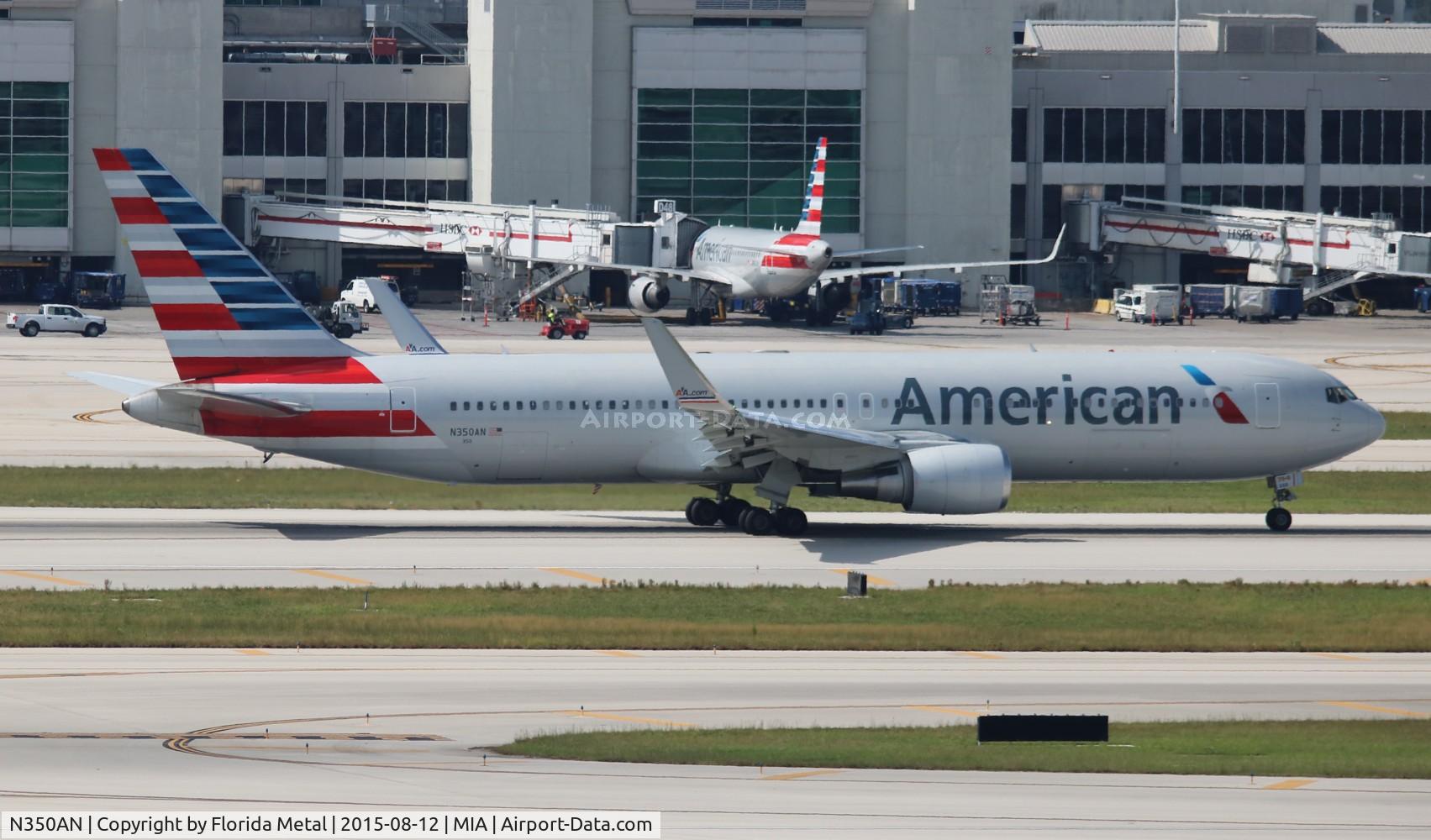 N350AN, 2003 Boeing 767-323/ER C/N 33089, American