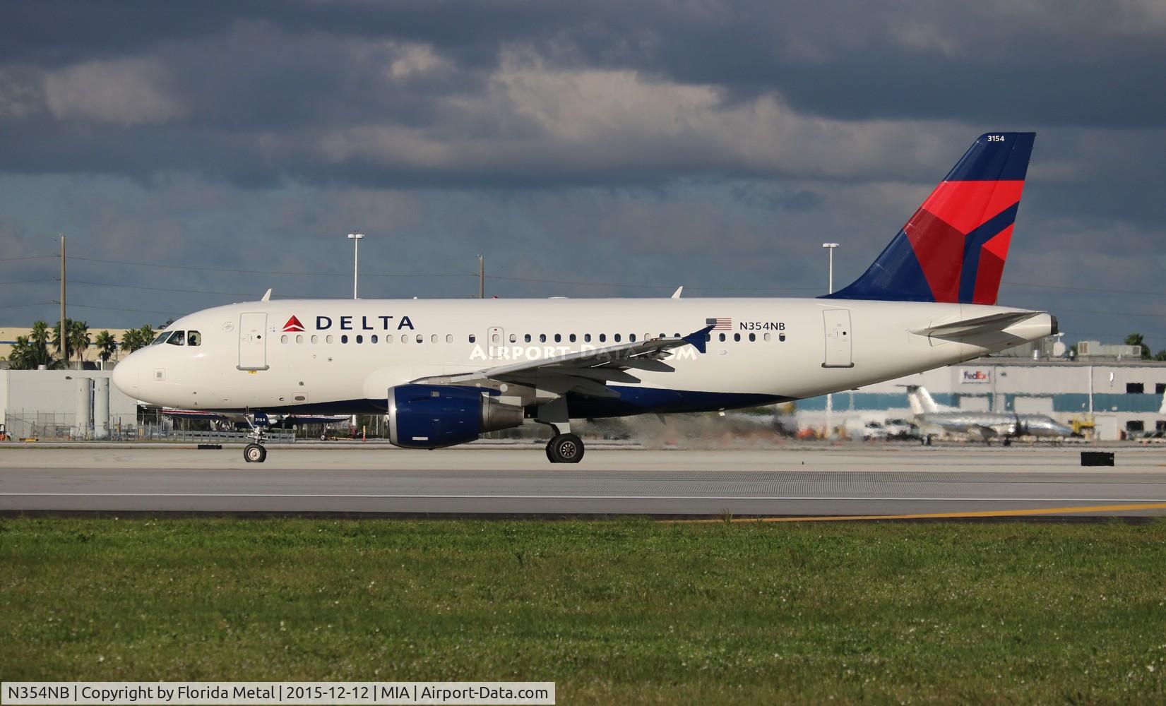 N354NB, 2002 Airbus A319-114 C/N 1833, Delta