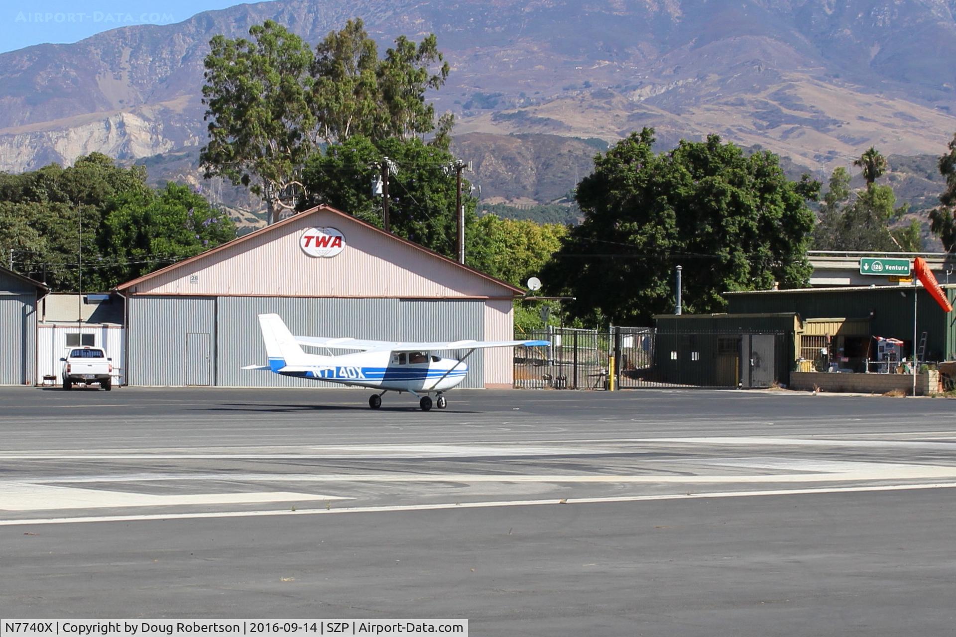 N7740X, 1960 Cessna 172B C/N 17248240, 1960 Cessna 172B SKYHAWK, Continental O-300 6 cylinder 145 Hp, holding short Rwy 22
