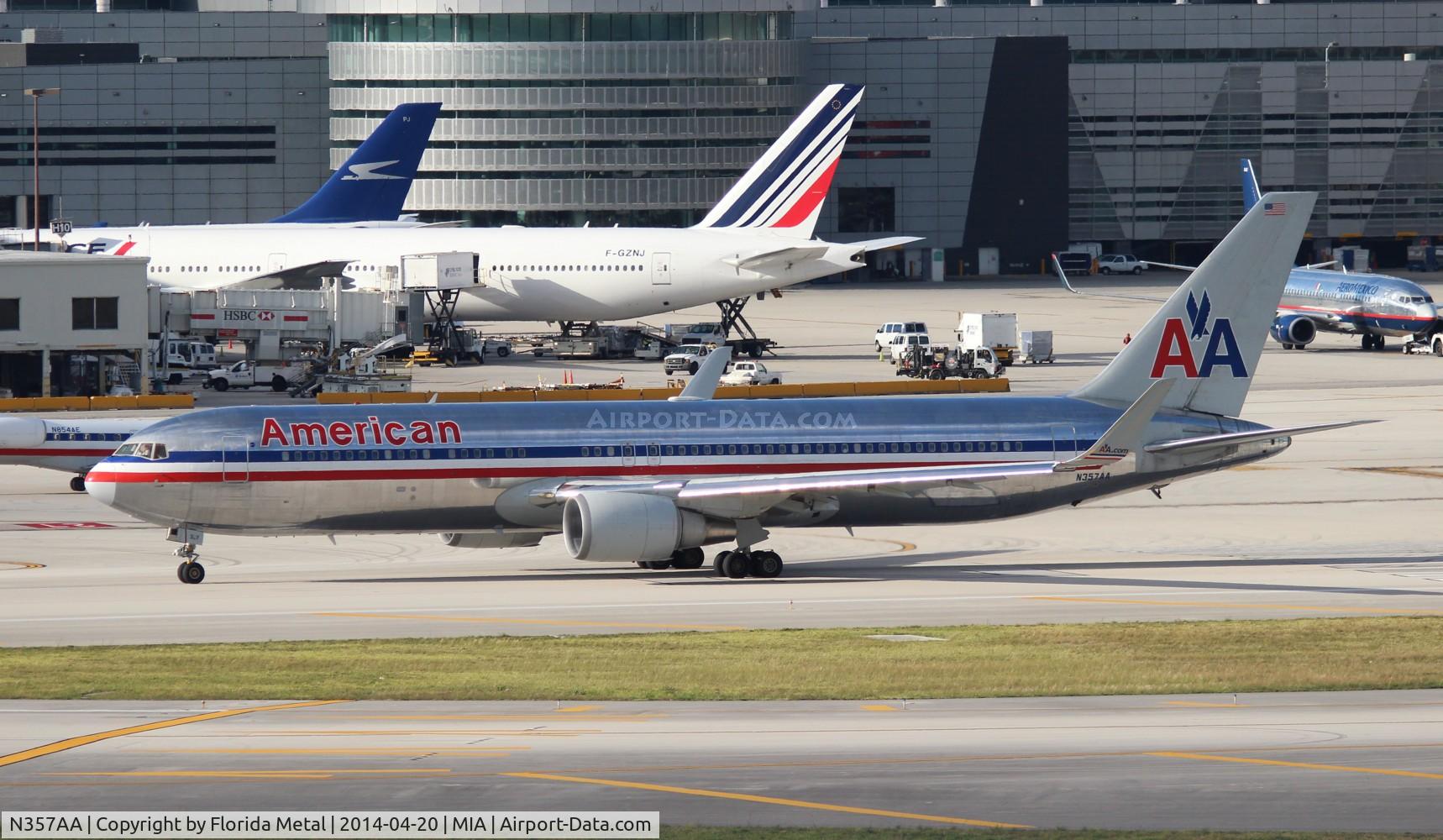 N357AA, 1988 Boeing 767-323 C/N 24038, American
