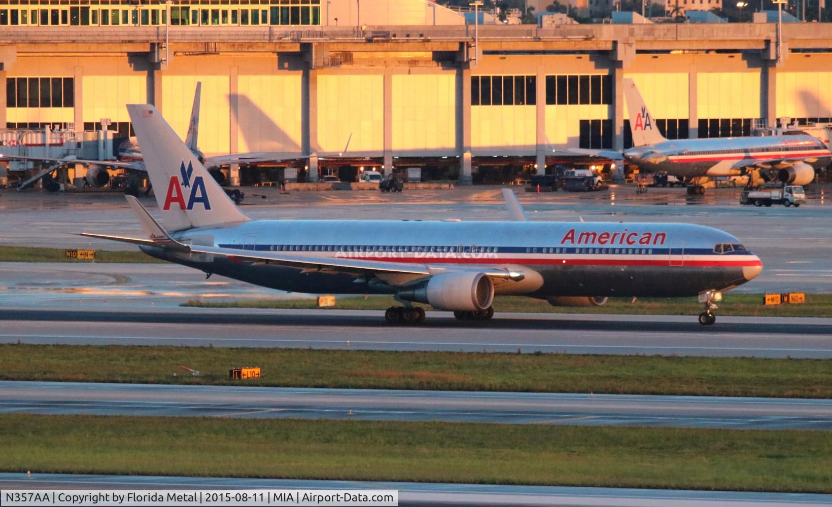 N357AA, 1988 Boeing 767-323 C/N 24038, American