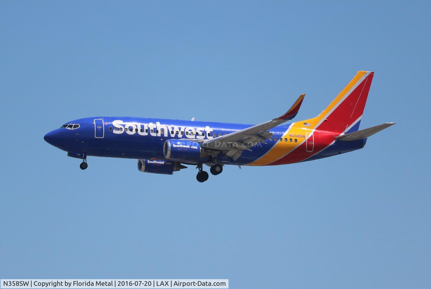 N358SW, 1992 Boeing 737-3H4 C/N 26595, Southwest