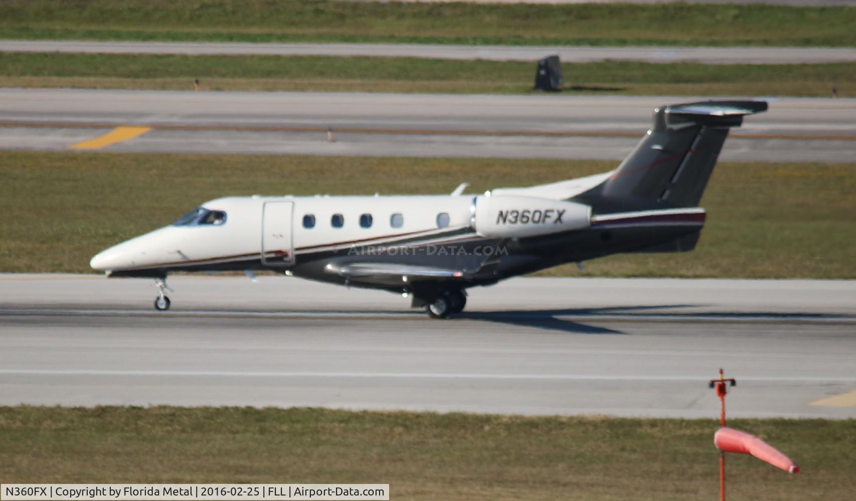 N360FX, 2014 Embraer EMB-505 Phenom 300 C/N 50500233, Flexjet