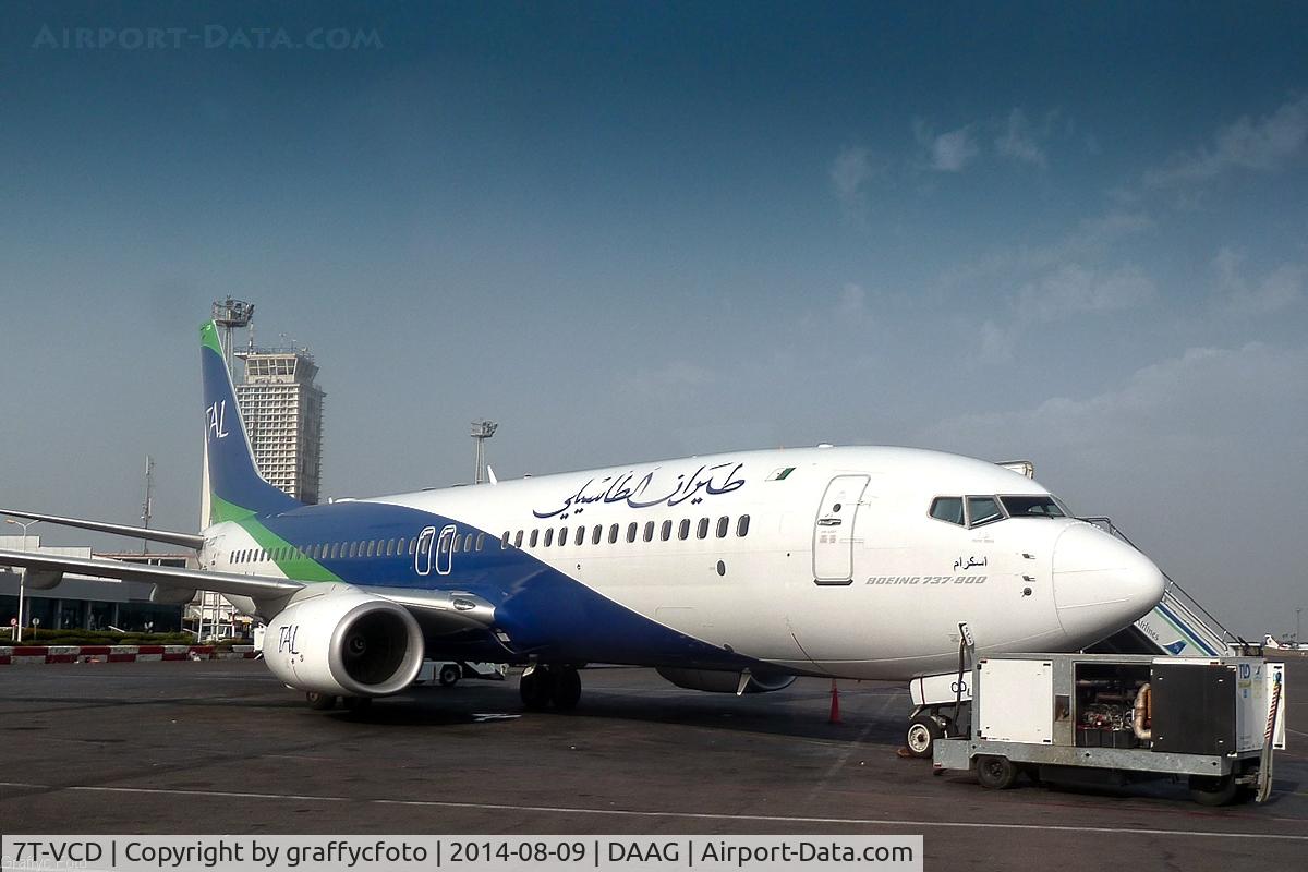 7T-VCD, 2011 Boeing 737-8ZQ C/N 40887, DAAG - parking
