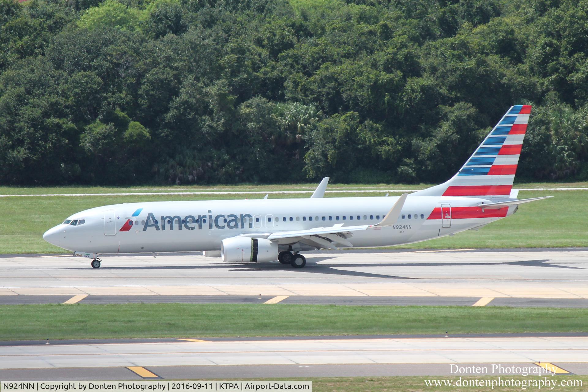 N924NN, 2013 Boeing 737-823 C/N 33486, American Flight 2457 (N924NN) arrives at Tampa International Airport following flight at Dallas-Fort Worth International Airport