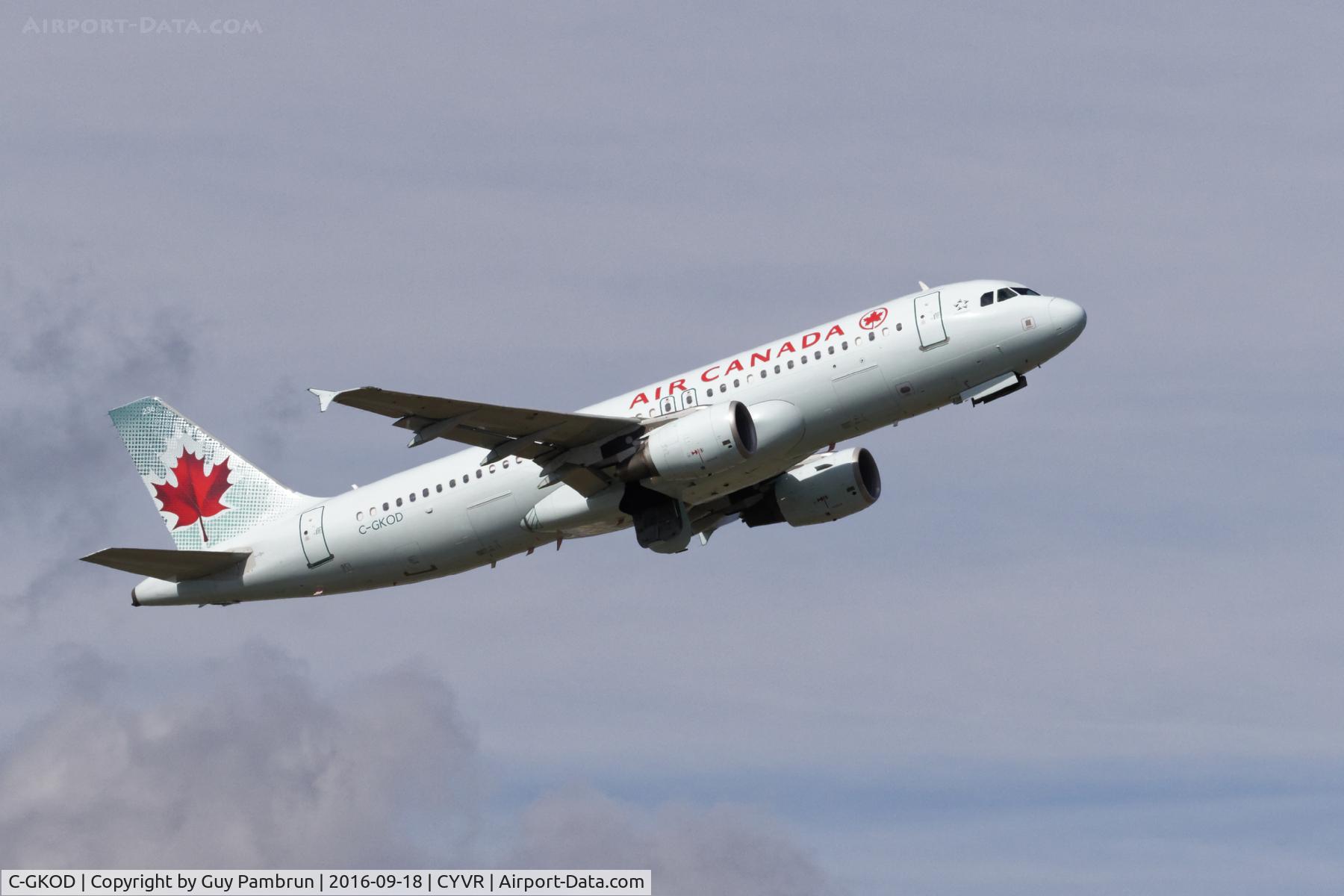 C-GKOD, 2002 Airbus A320-214 C/N 1864, Departing