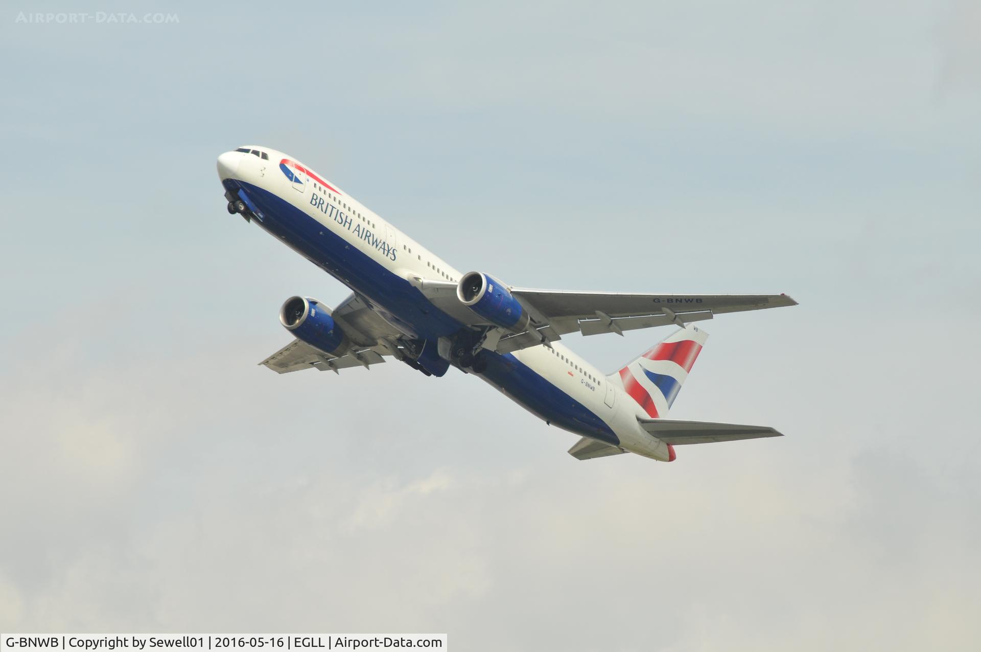 G-BNWB, 1989 Boeing 767-336 C/N 24334, Departing LHR