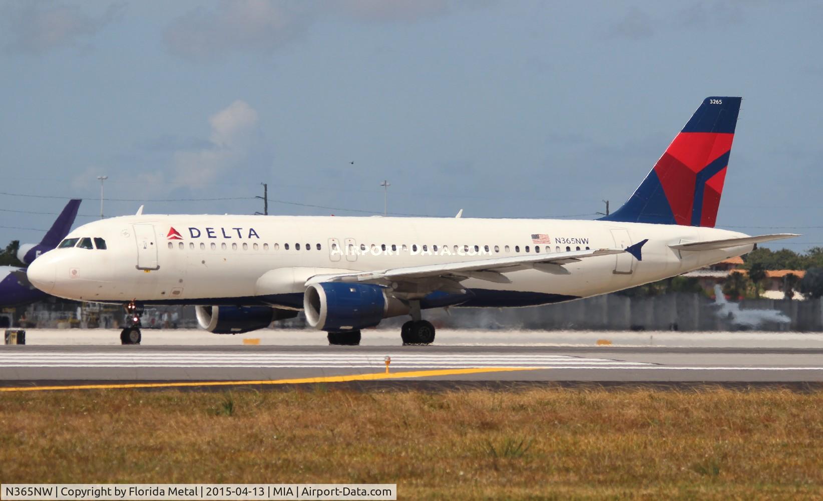 N365NW, 1999 Airbus A320-212 C/N 0964, Delta