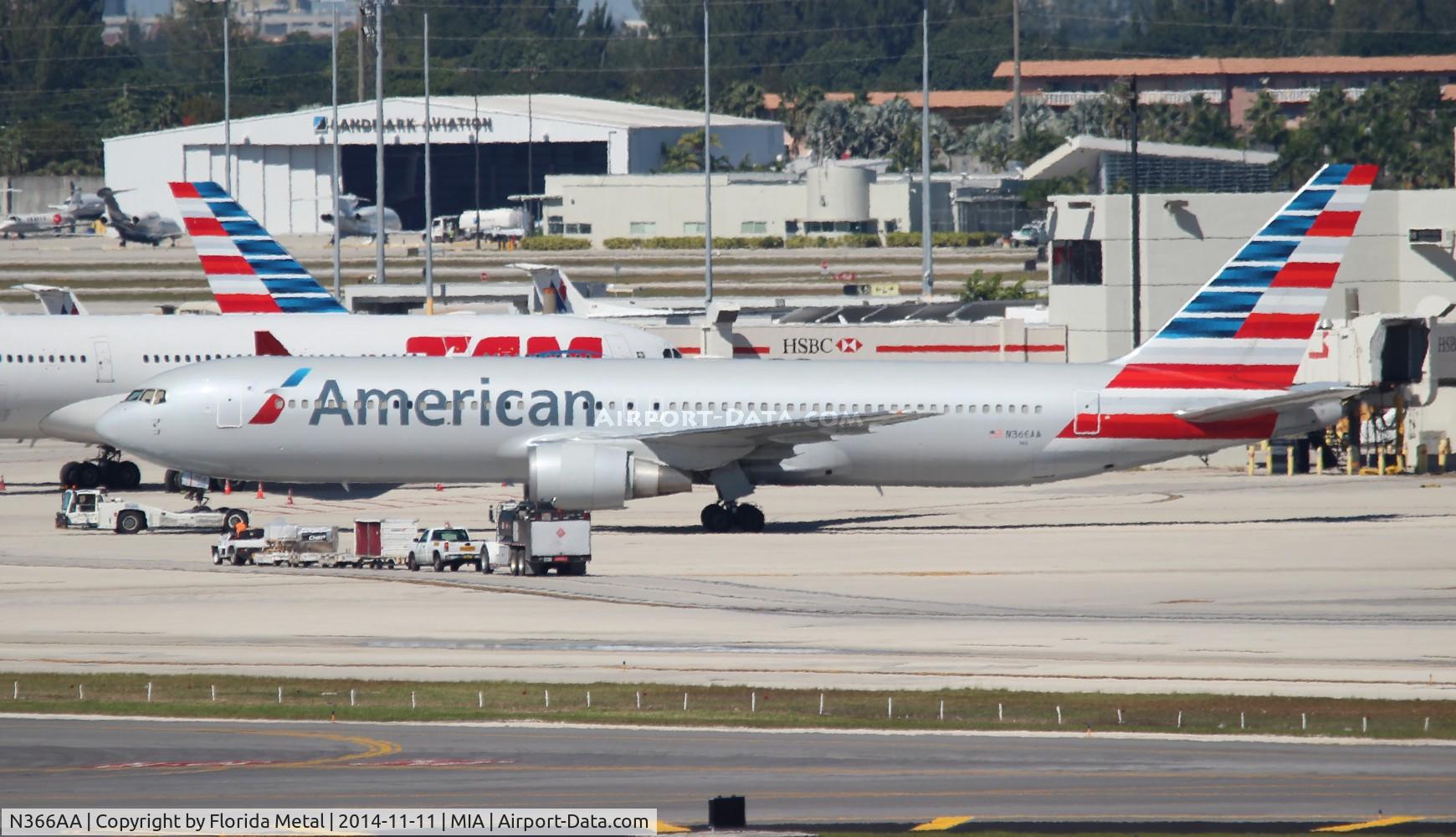 N366AA, 1991 Boeing 767-323/ER C/N 25193, American