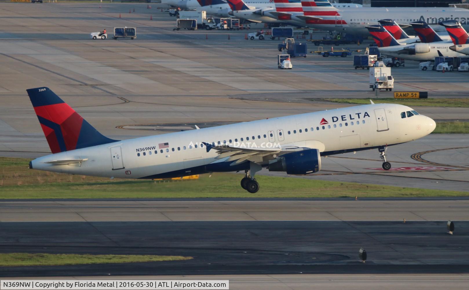 N369NW, 1999 Airbus A320-212 C/N 1011, Delta