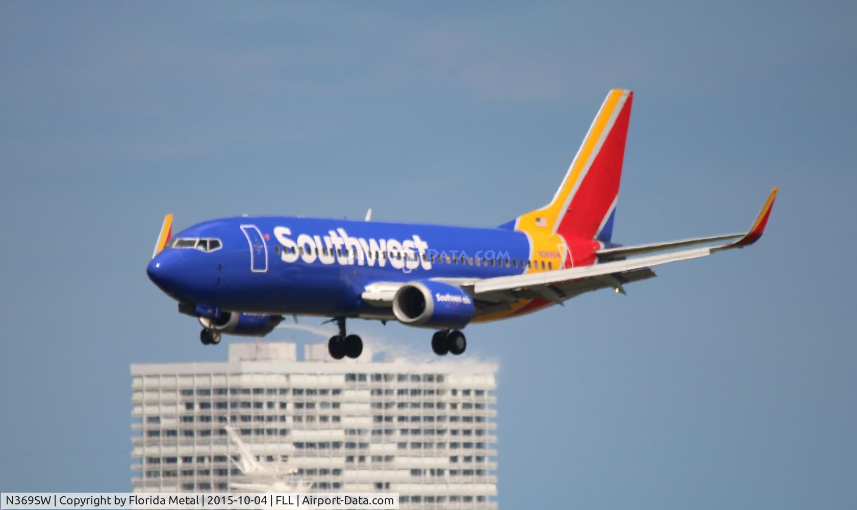 N369SW, 1993 Boeing 737-3H4 C/N 26580, Southwest