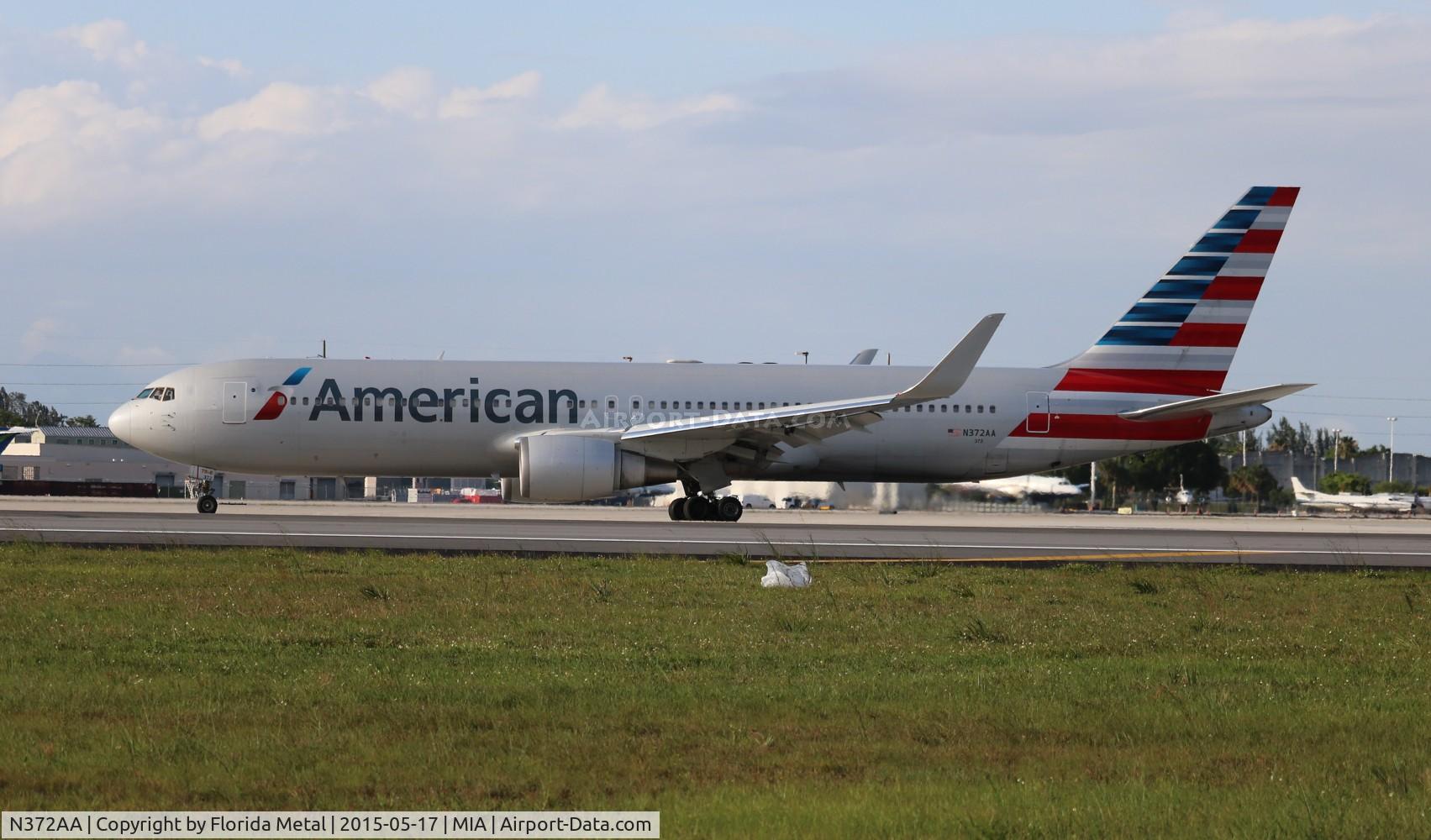 N372AA, 1992 Boeing 767-323 C/N 25199, American