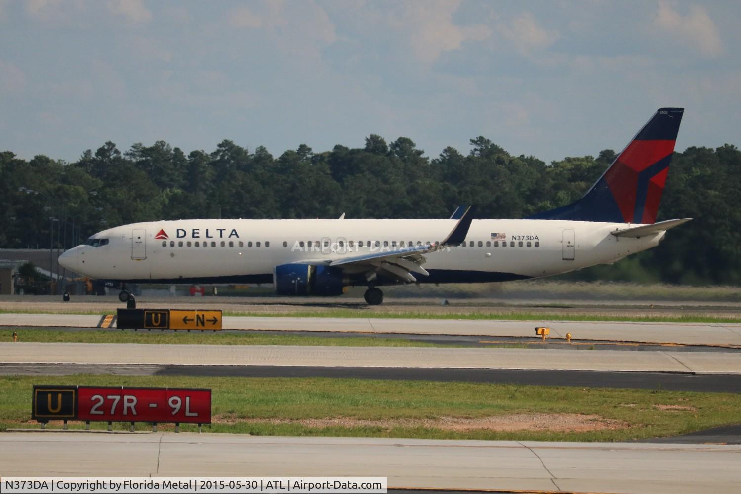 N373DA, 1998 Boeing 737-832 C/N 29621, Delta