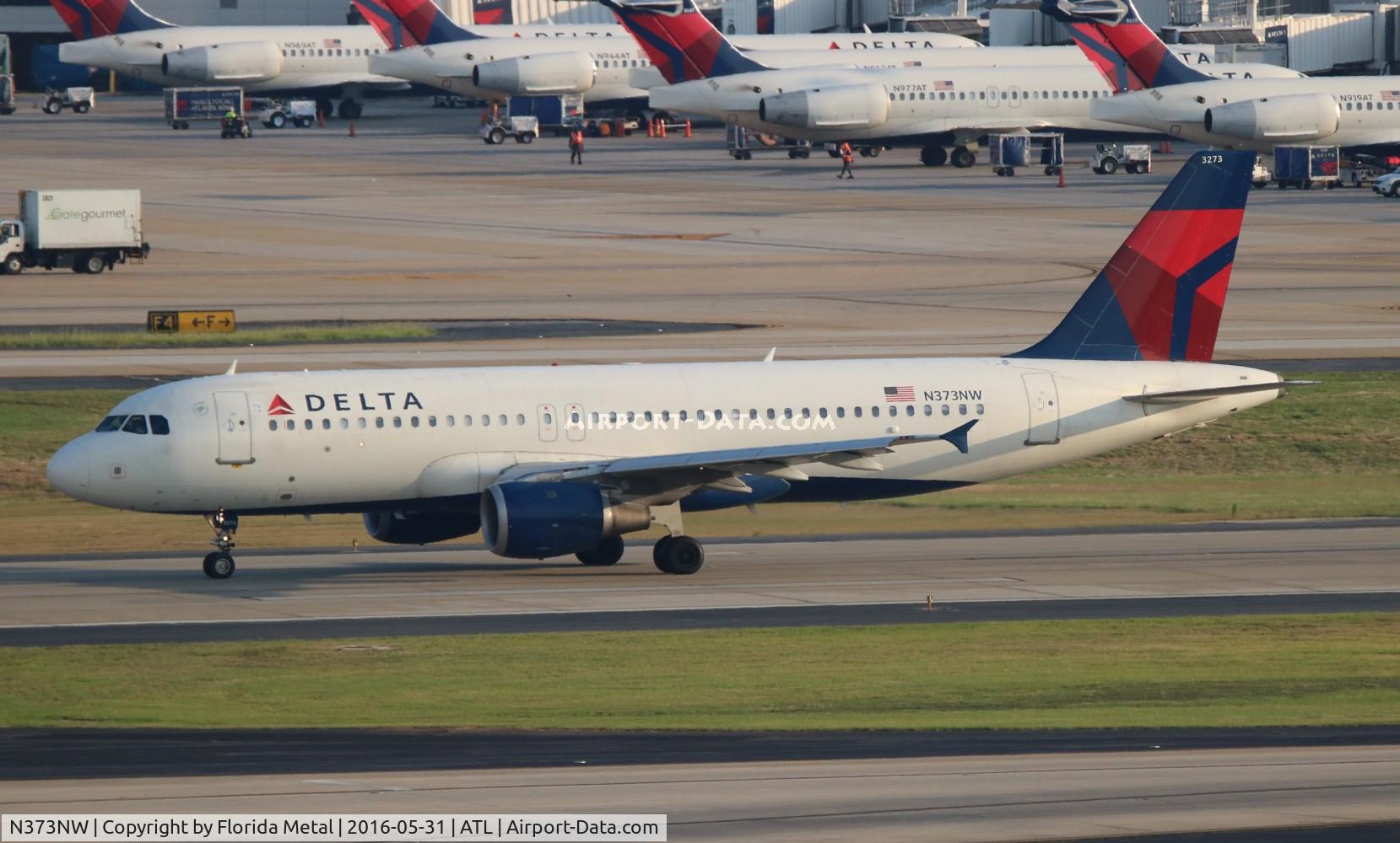 N373NW, 2001 Airbus A320-212 C/N 1641, Delta