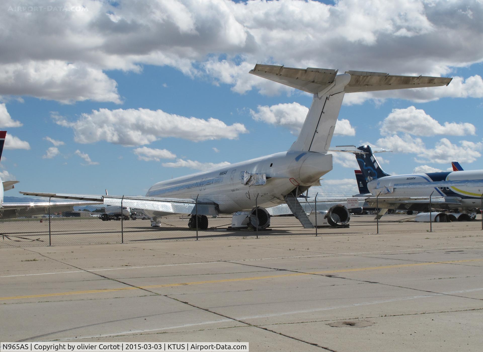 N965AS, 1992 McDonnell Douglas MD-83 (DC-9-83) C/N 53079, tucson airport