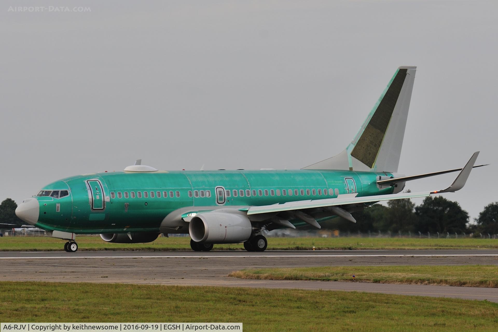 A6-RJV, Boeing 737-77W BBJ C/N 62467/5564, Arriving for paint work.