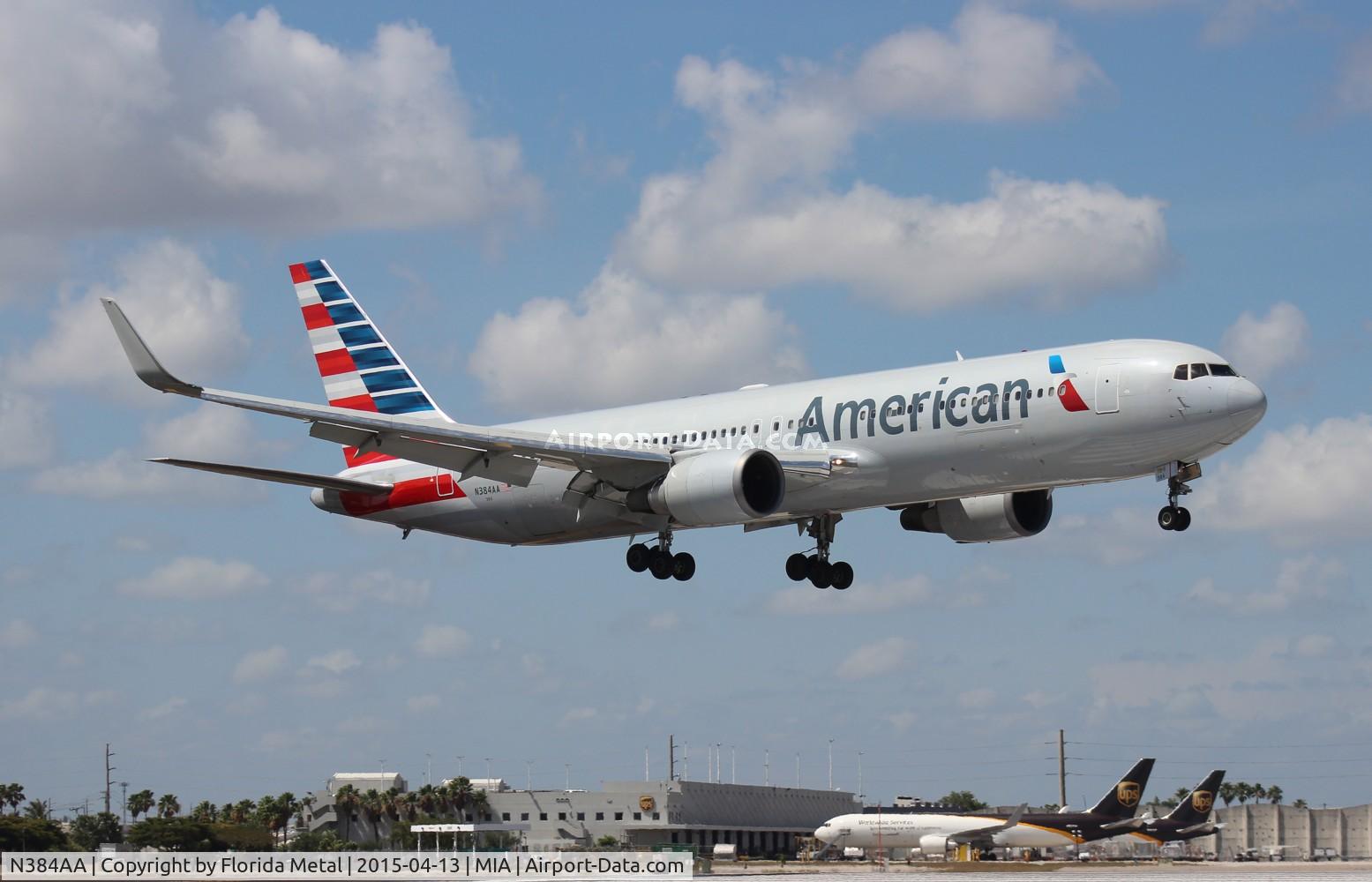 N384AA, 1993 Boeing 767-323 C/N 26996, American