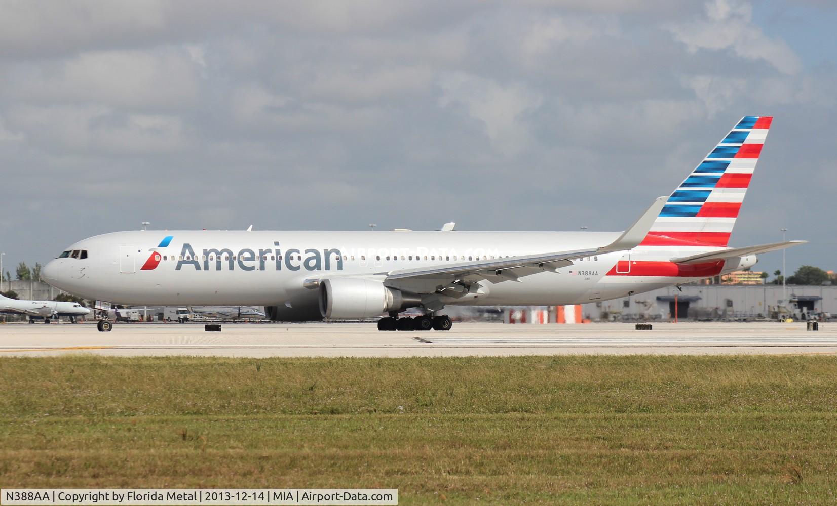 N388AA, 1994 Boeing 767-323 C/N 27448, American