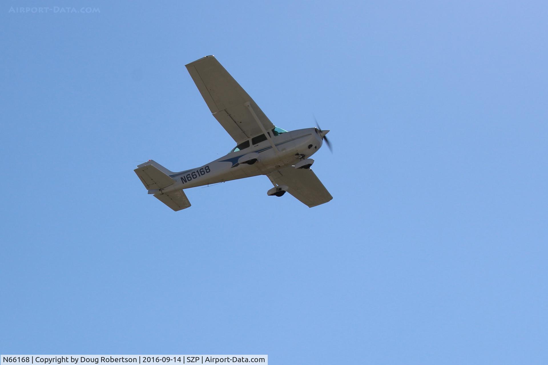N66168, 1983 Cessna 172P C/N 17275974, 1983 Cessna 172P, Lycoming O-320-D2J 160 Hp, takeoff climb Rwy 22