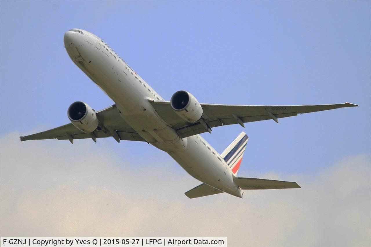 F-GZNJ, 2011 Boeing 777-328/ER C/N 38706, Boeing 777-328ER, Take-off Rwy 27L, Roissy Charles De Gaulle Airport (LFPG-CDG)