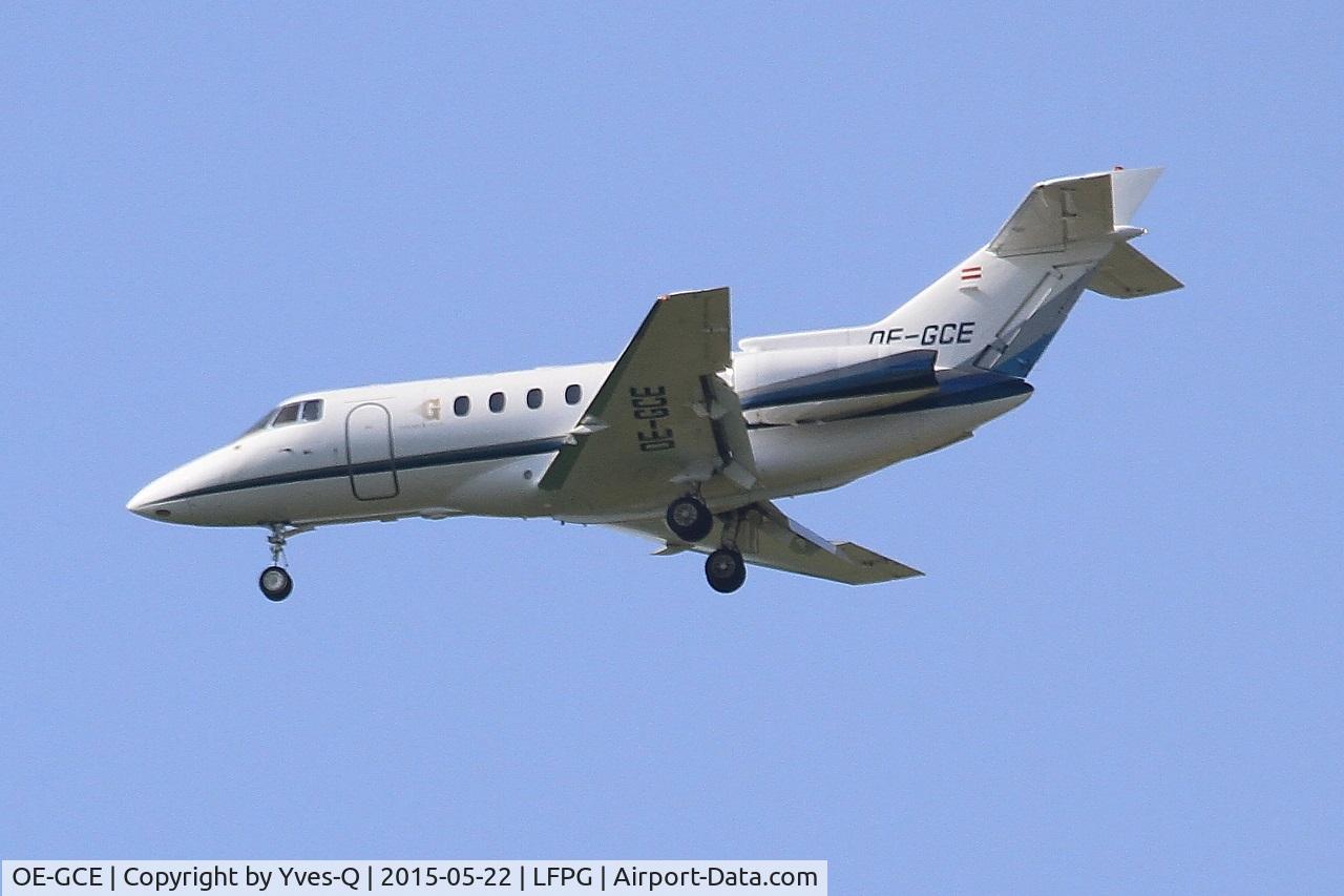 OE-GCE, 2001 Raytheon Hawker 800XP C/N 258536, Raytheon Hawker 800XP, Short approach rwy 27R, Roissy Charles De Gaulle Airport (LFPG-CDG)