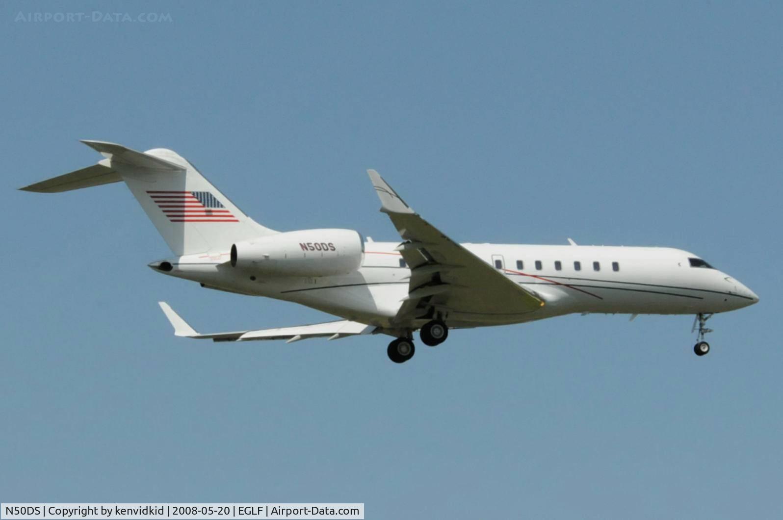 N50DS, 2004 Bombardier BD-700 Global 5000 C/N 9140, On finals to runway 06 at Farnborough.