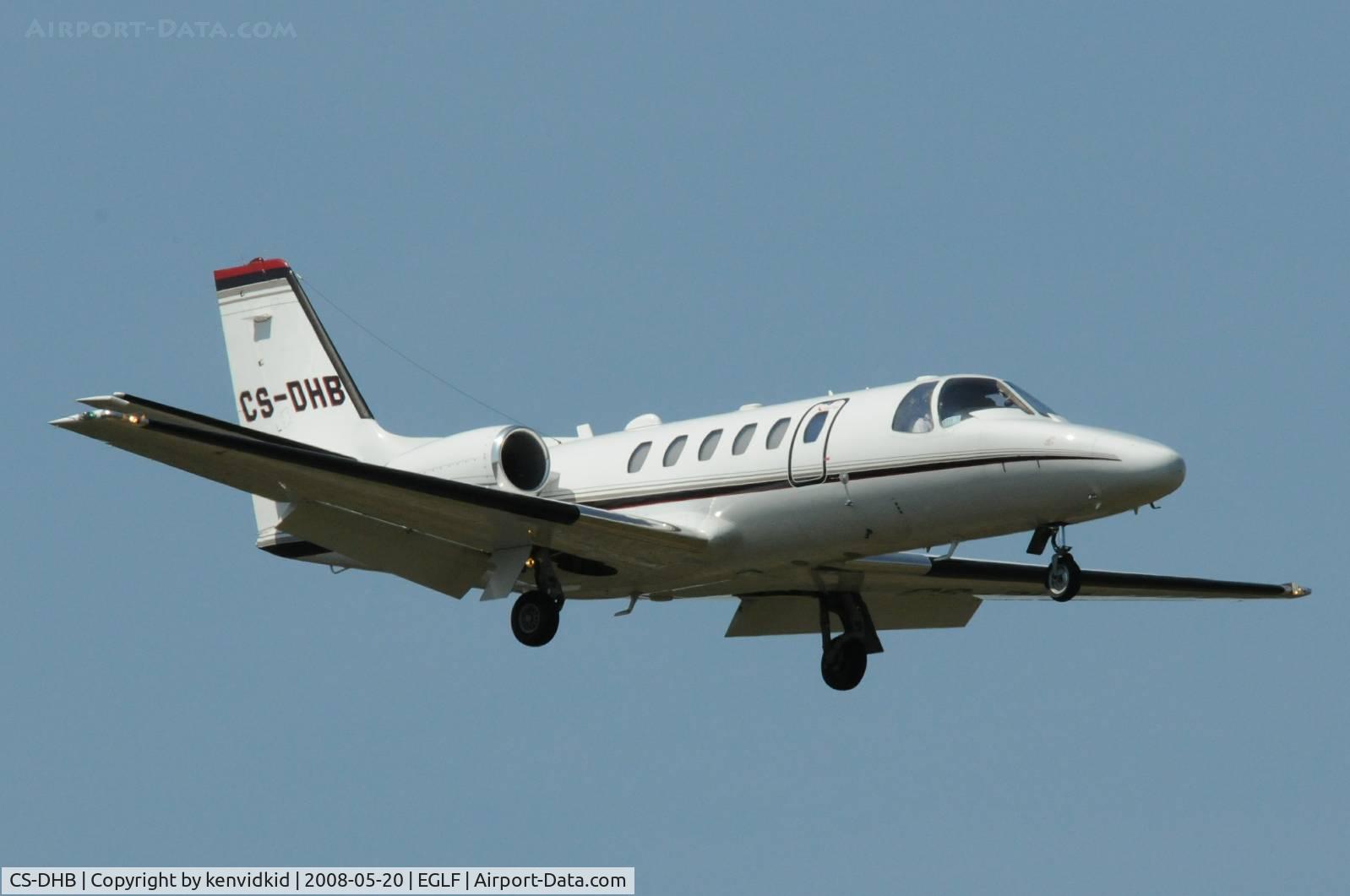 CS-DHB, 2001 Cessna 550 Citation Bravo C/N 550-1009, On finals to runway 06 at Farnborough.