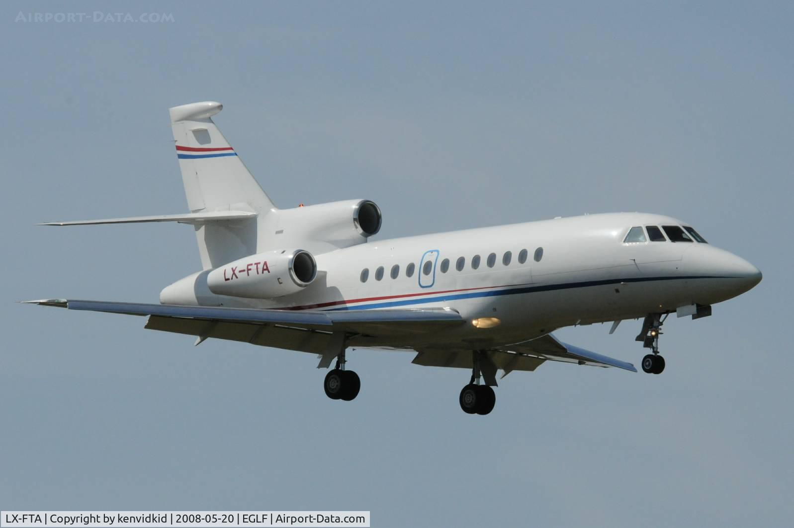 LX-FTA, Dassault Falcon 900C C/N 201, On finals to runway 06 at Farnborough.