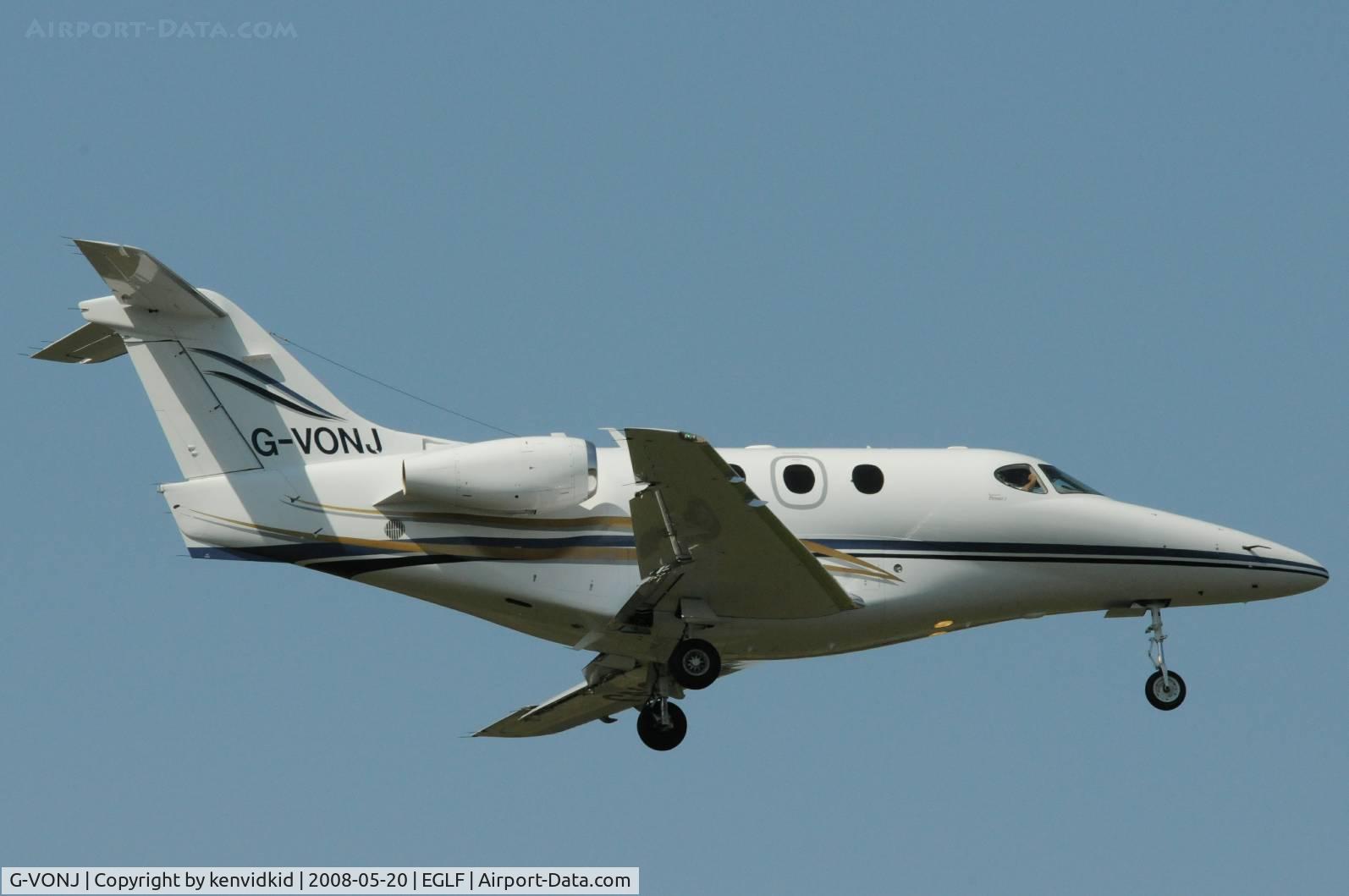 G-VONJ, 2003 Raytheon 390 Premier I C/N RB-66, On finals to runway 06 at Farnborough.