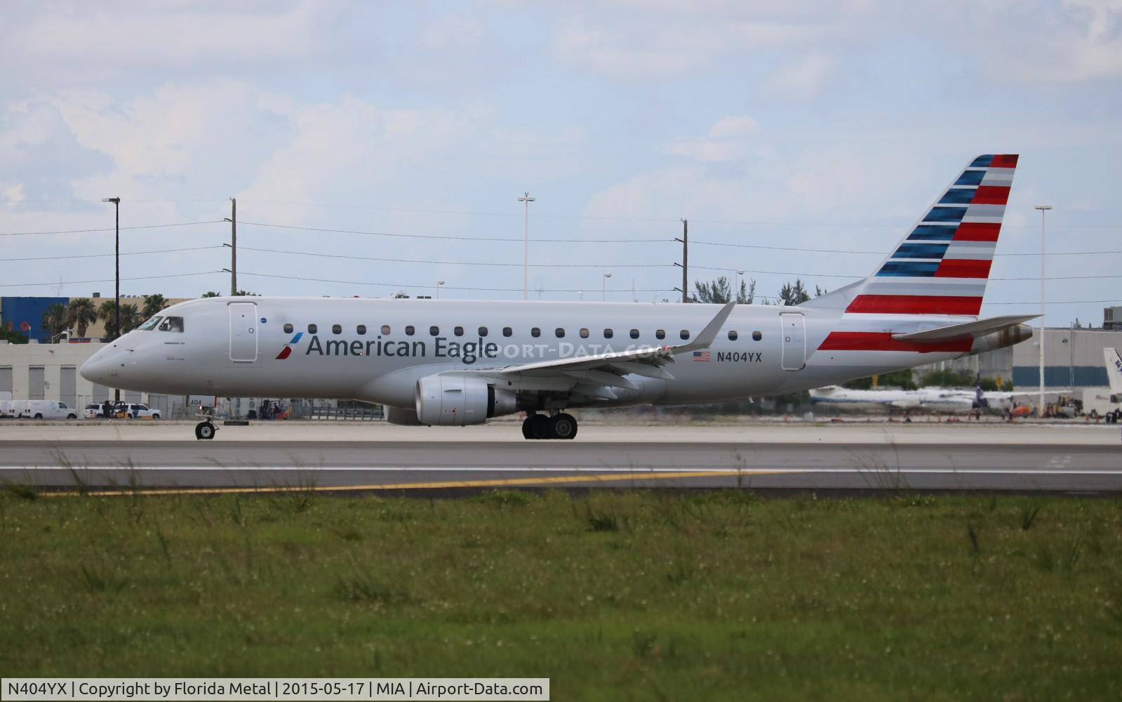 N404YX, 2013 Embraer 175LR (ERJ-170-200LR) C/N 17000367, American Eagle