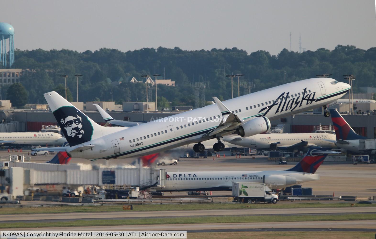N409AS, 2012 Boeing 737-990/ER C/N 41733, Alaska