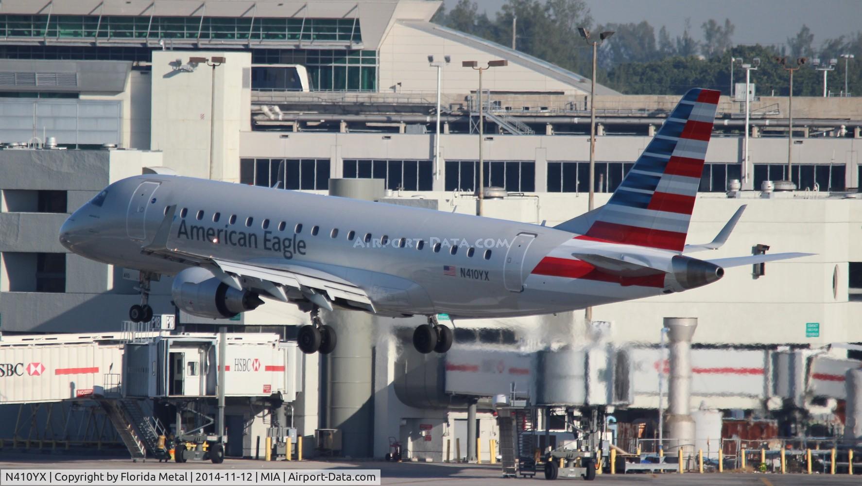 N410YX, 2013 Embraer 175LR (ERJ-170-200LR) C/N 17000373, American Eagle