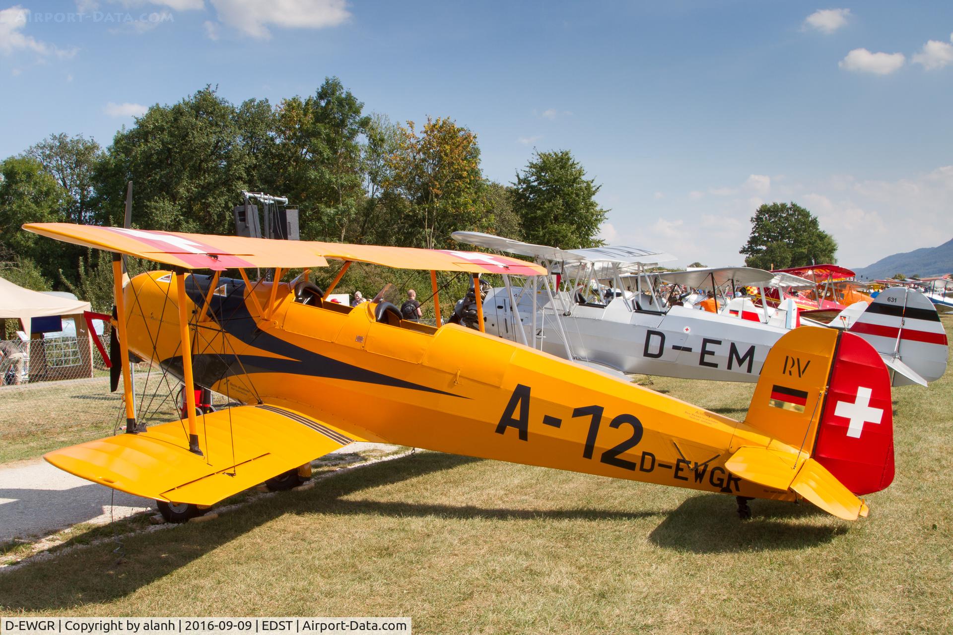 D-EWGR, 1937 Bucker Bu-131B Jungmann C/N 21, On the flight line at Hahnweide