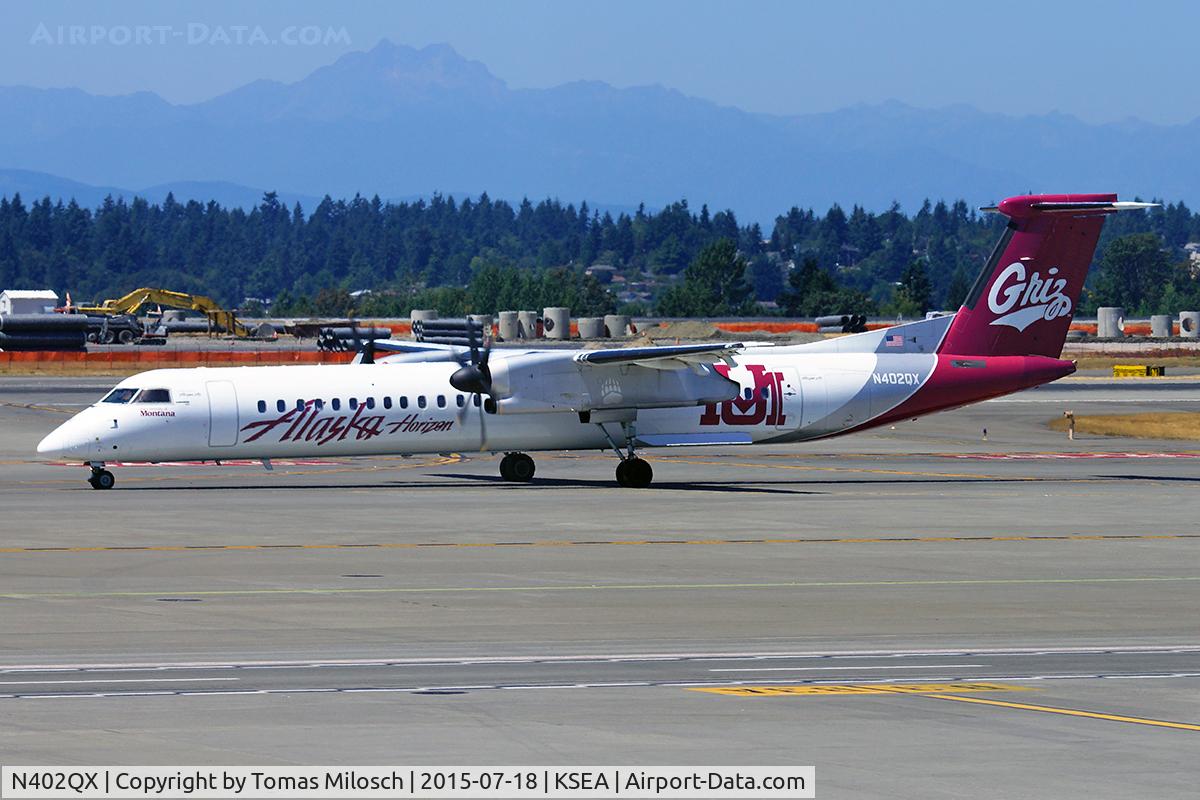 N402QX, 2001 Bombardier DHC-8-402 Dash 8 C/N 4032, 