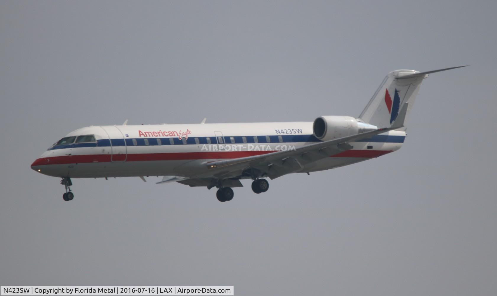 N423SW, 2000 Bombardier CRJ-200LR (CL-600-2B19) C/N 7456, American Eagle