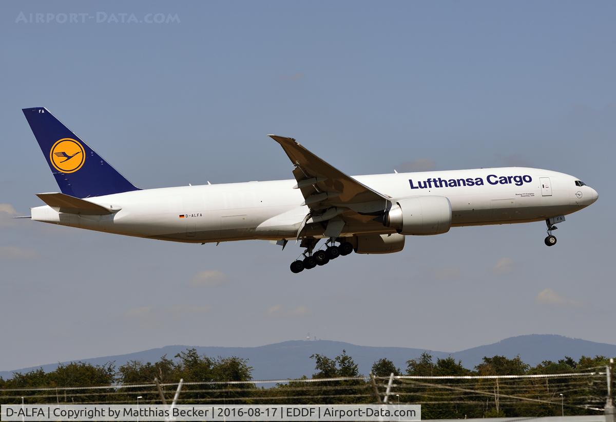 D-ALFA, 2013 Boeing 777-FBT C/N 41674, D-ALFA