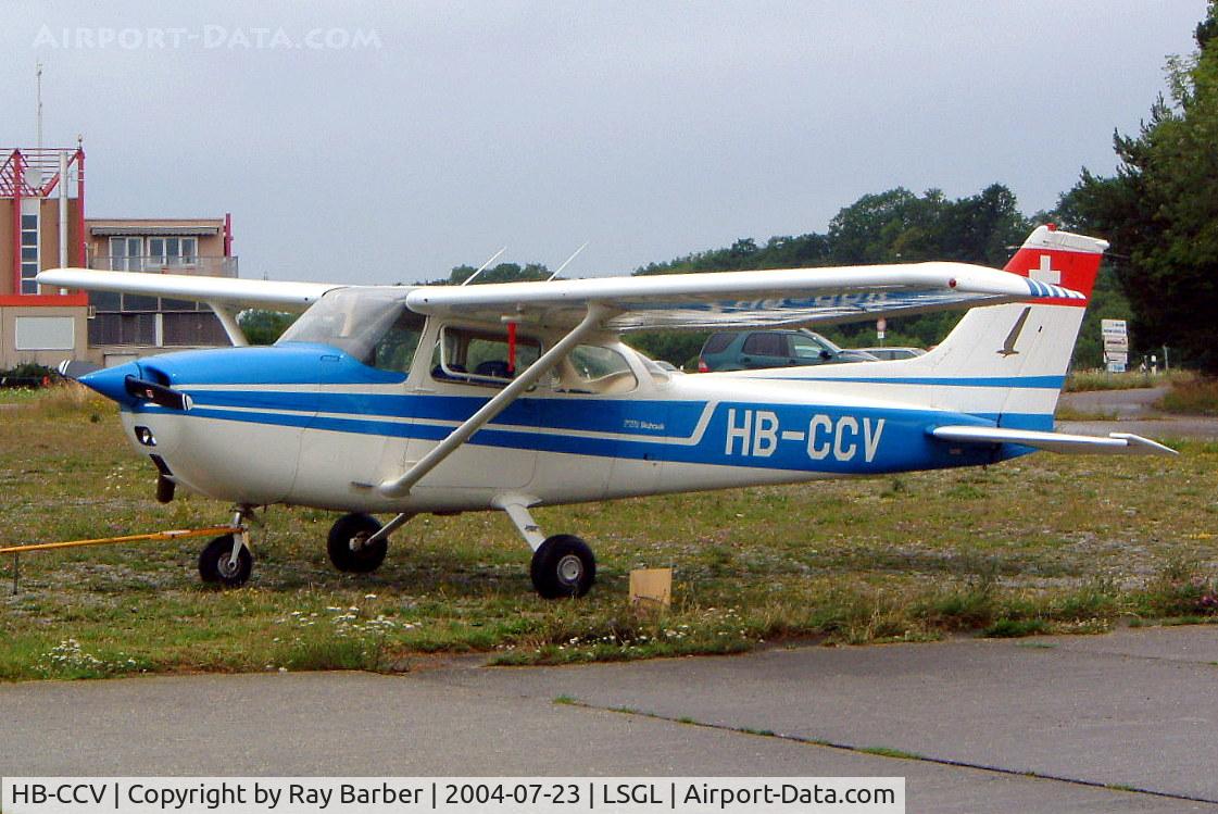 HB-CCV, 1976 Cessna F172M Skyhawk C/N F17201476, R/Cessna F.172M Skyhawk [1476] Lausanne-Blecherette~HB 23/07/2004