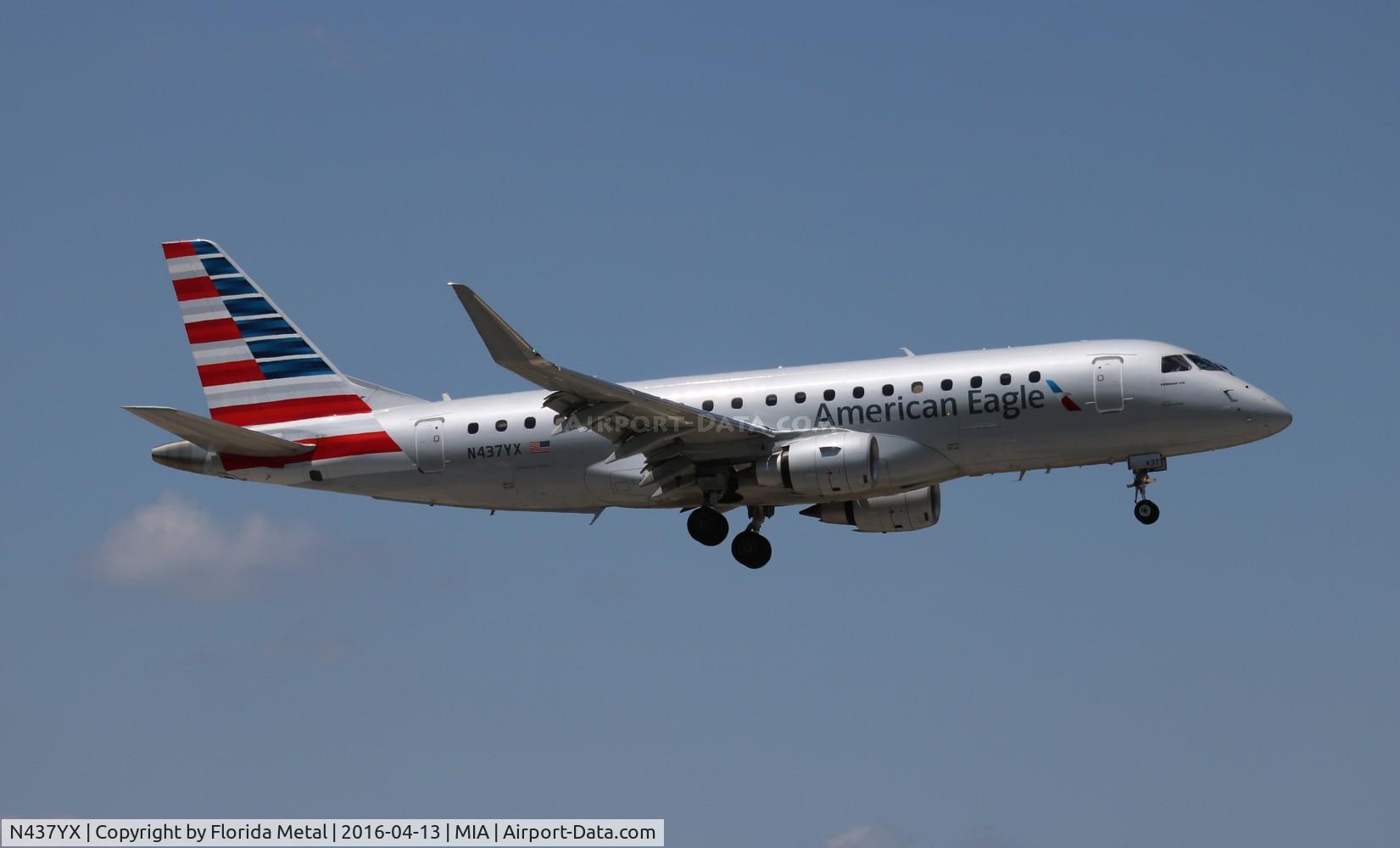 N437YX, 2014 Embraer 175LR (ERJ-170-200LR) C/N 17000366, American Eagle