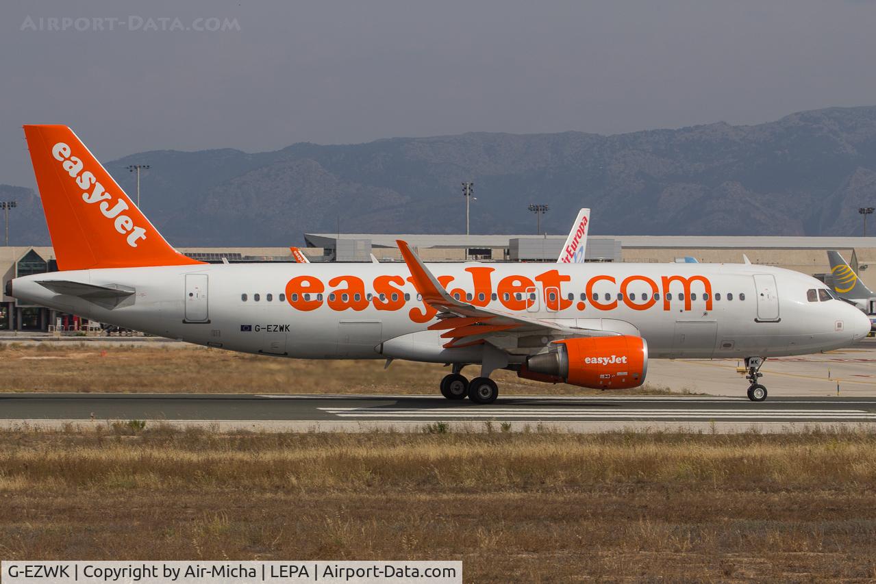 G-EZWK, 2013 Airbus A320-214 C/N 5688, EasyJet
