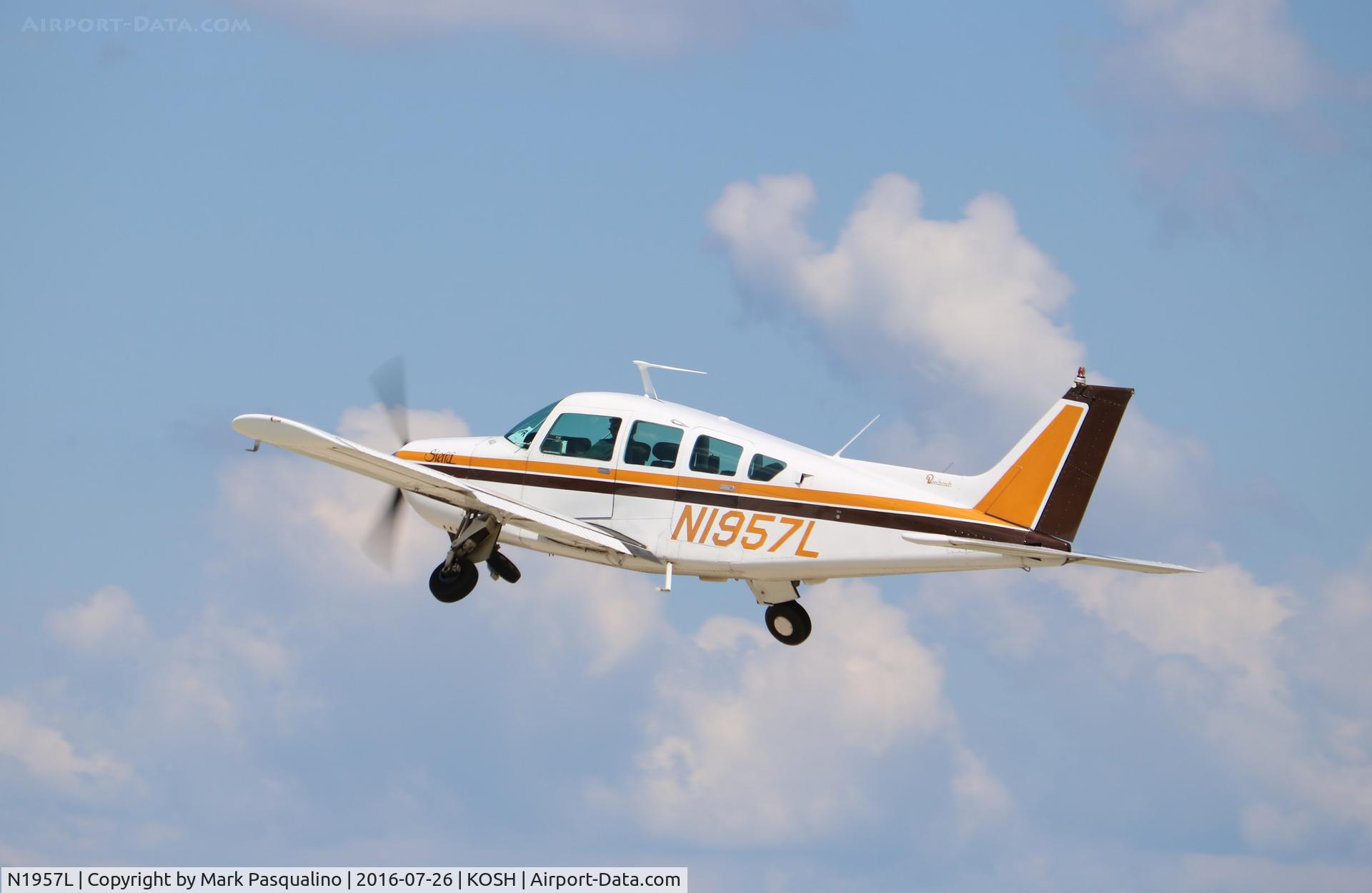 N1957L, 1976 Beech B24R Sierra C/N MC-423, Beech B24R