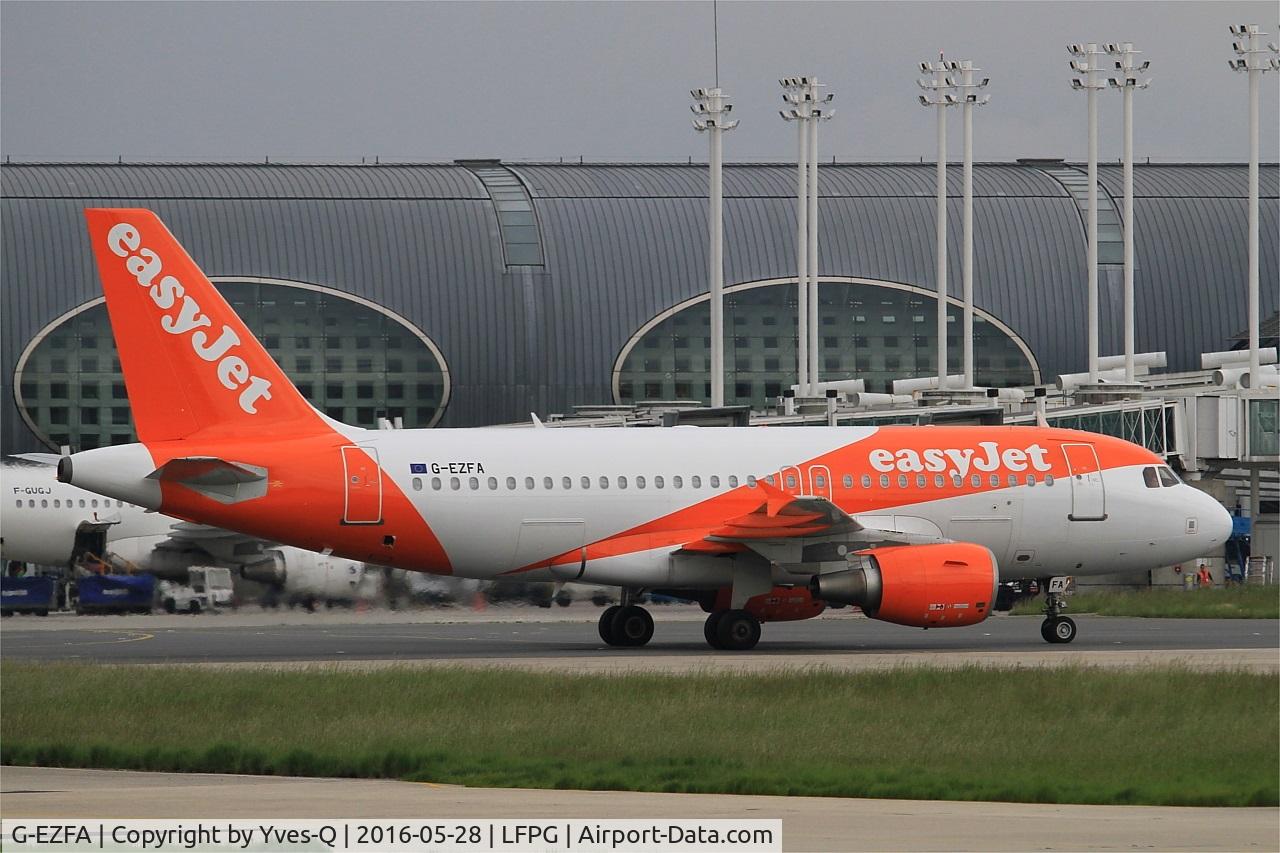 G-EZFA, 2009 Airbus A319-111 C/N 3788, Airbus A319-111, Taxiing, Roissy Charles De Gaulle Airport (LFPG-CDG)