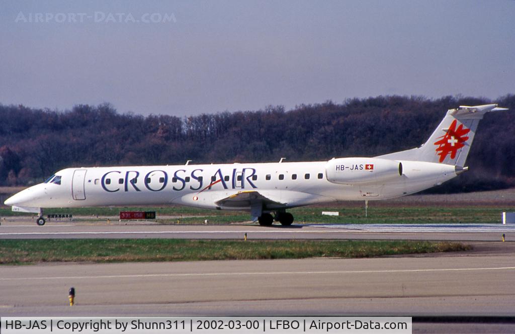 HB-JAS, 2002 Embraer EMB-145LU (ERJ-145LU) C/N 145559, Lining up rwy 15L for departure