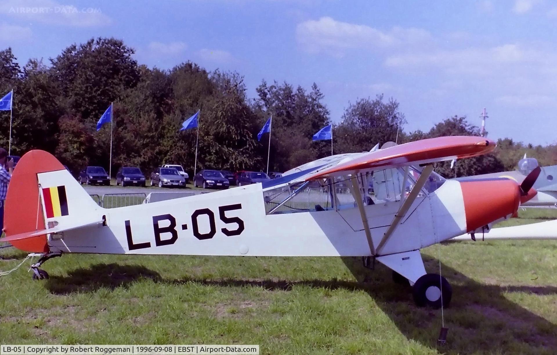 LB-05, 1954 Piper L-21B Super Cub (PA-18-135) C/N 18-3844, Air cadets.