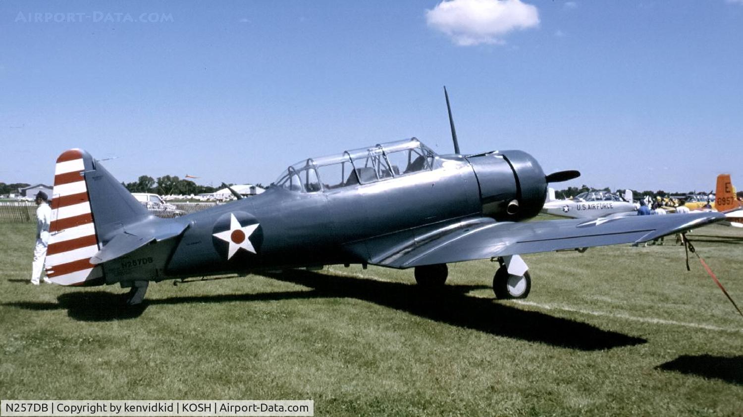 N257DB, 1952 North American T-6G Texan C/N 182-600, At Air Adventure 1993 Oshkosh.
