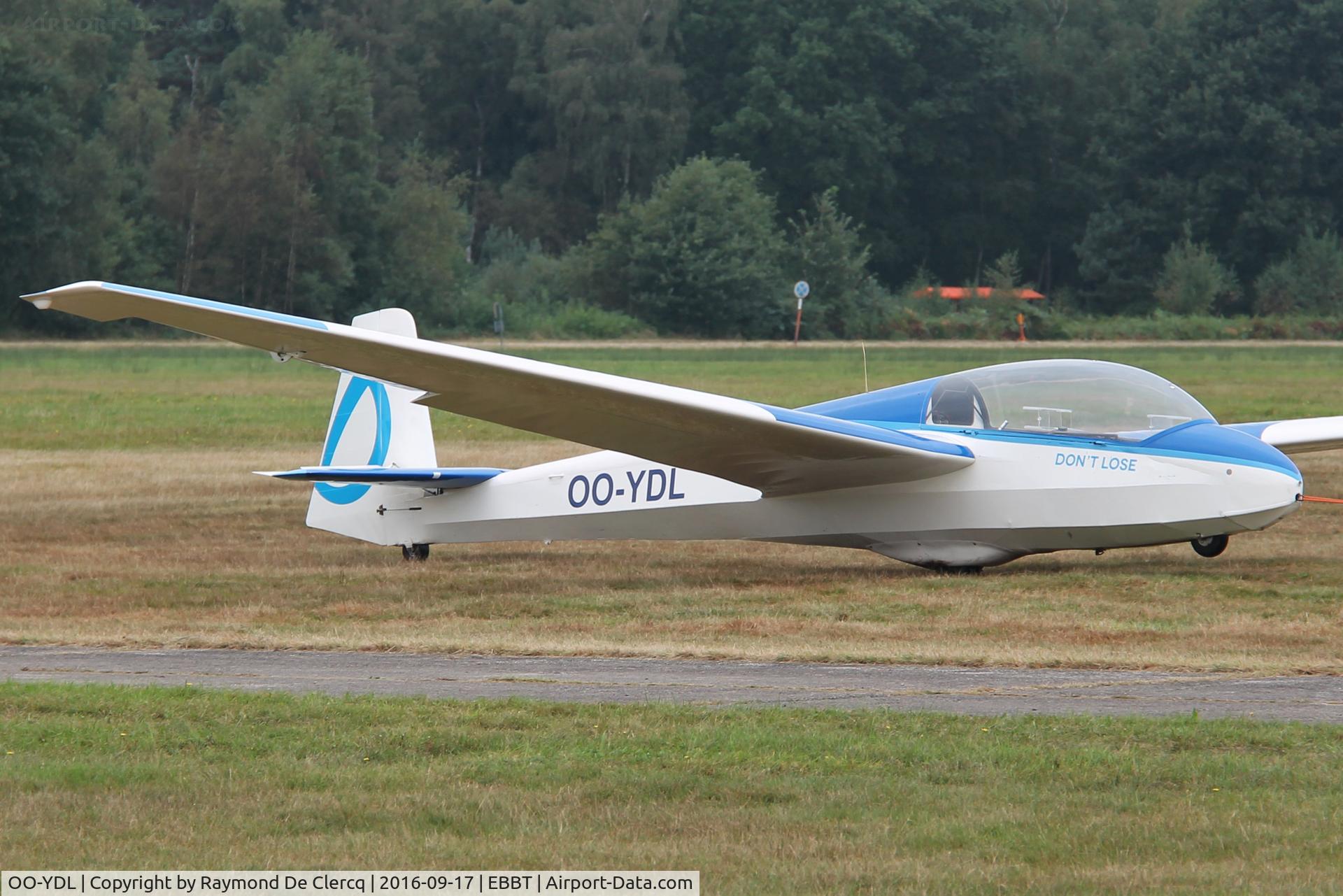 OO-YDL, 1976 Schleicher ASK-13 C/N 13540, Gliding club Brasschaat.