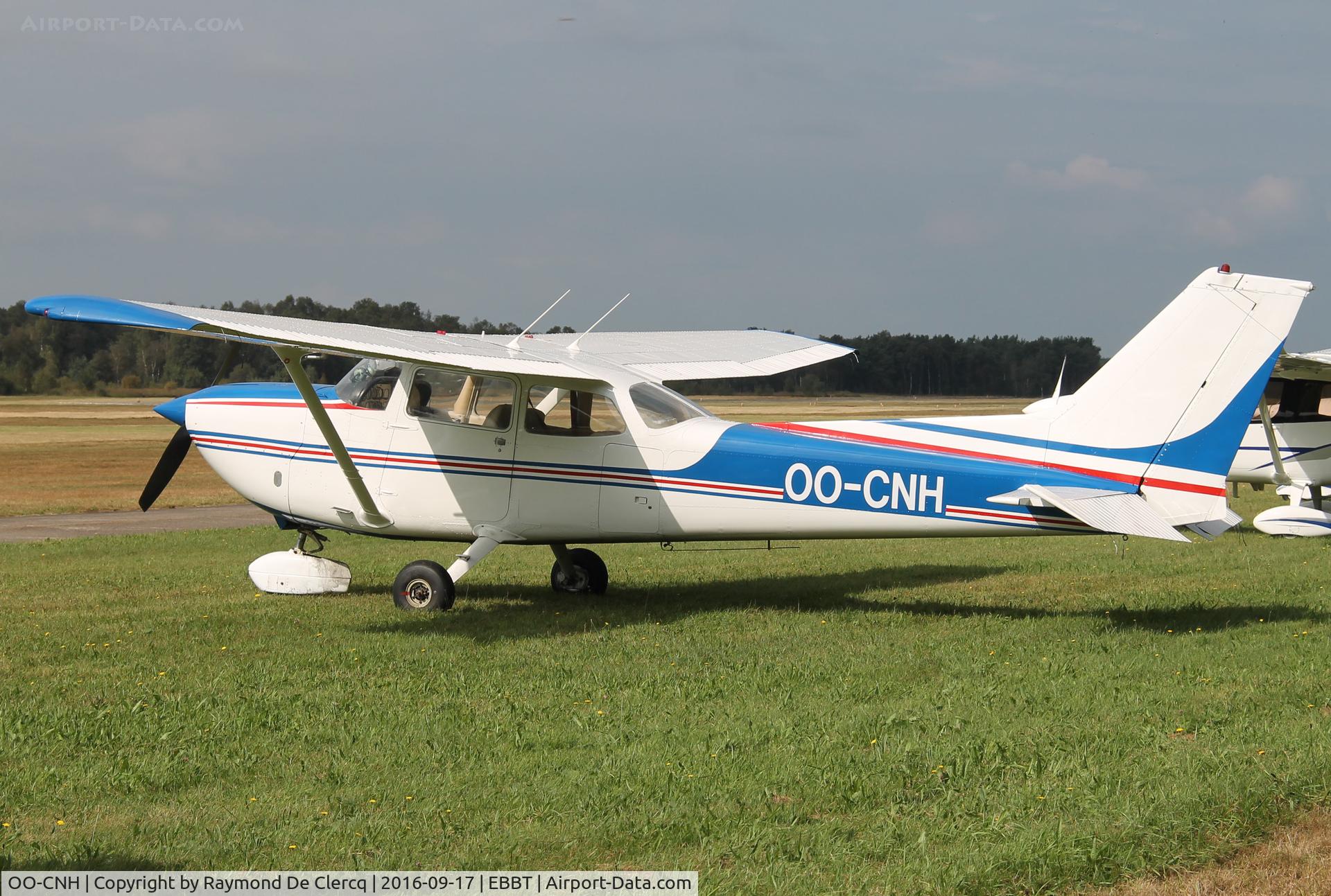 OO-CNH, 1977 Reims FR172H Reims Rocket C/N FR172-00596, Flying Festival 2016.