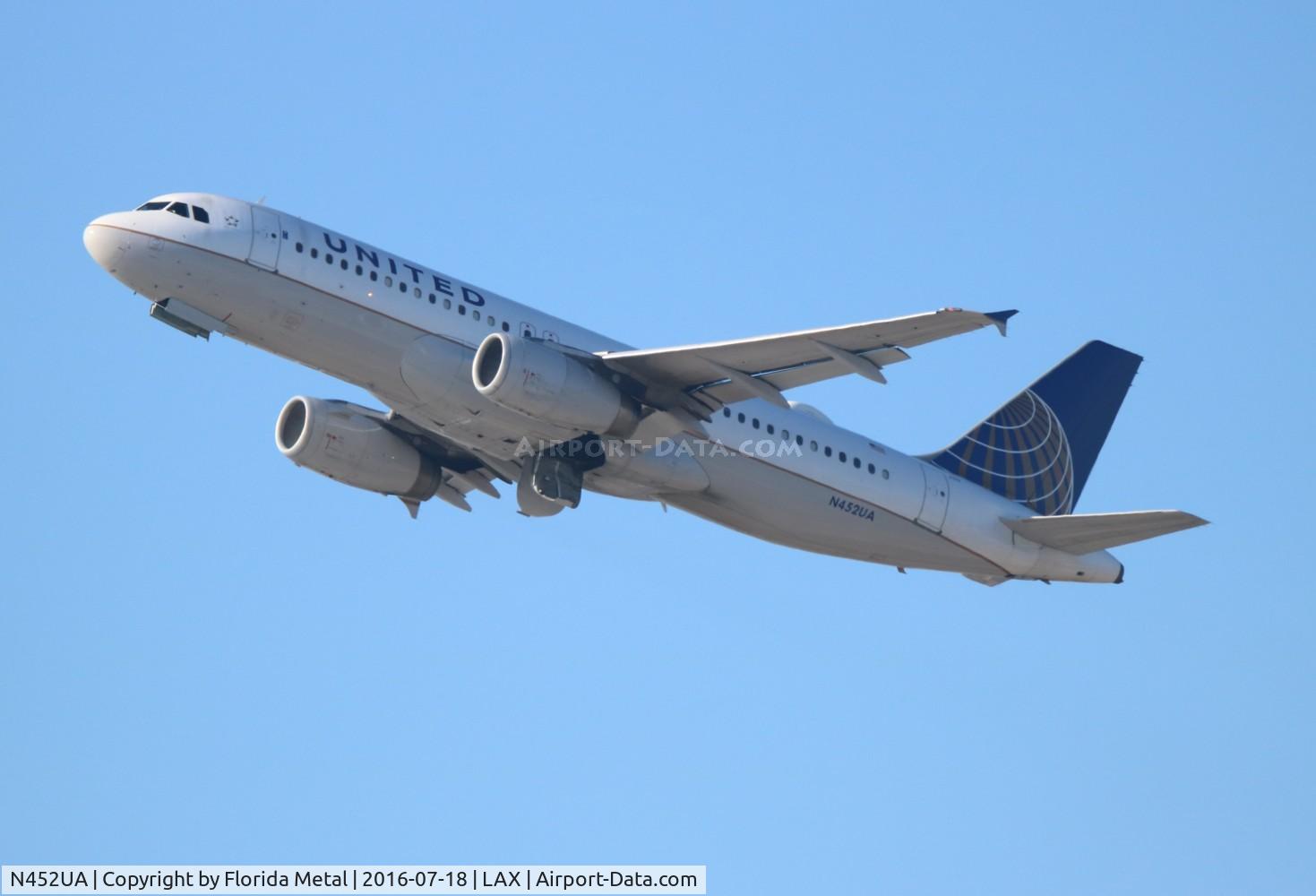 N452UA, 1999 Airbus A320-232 C/N 0955, United