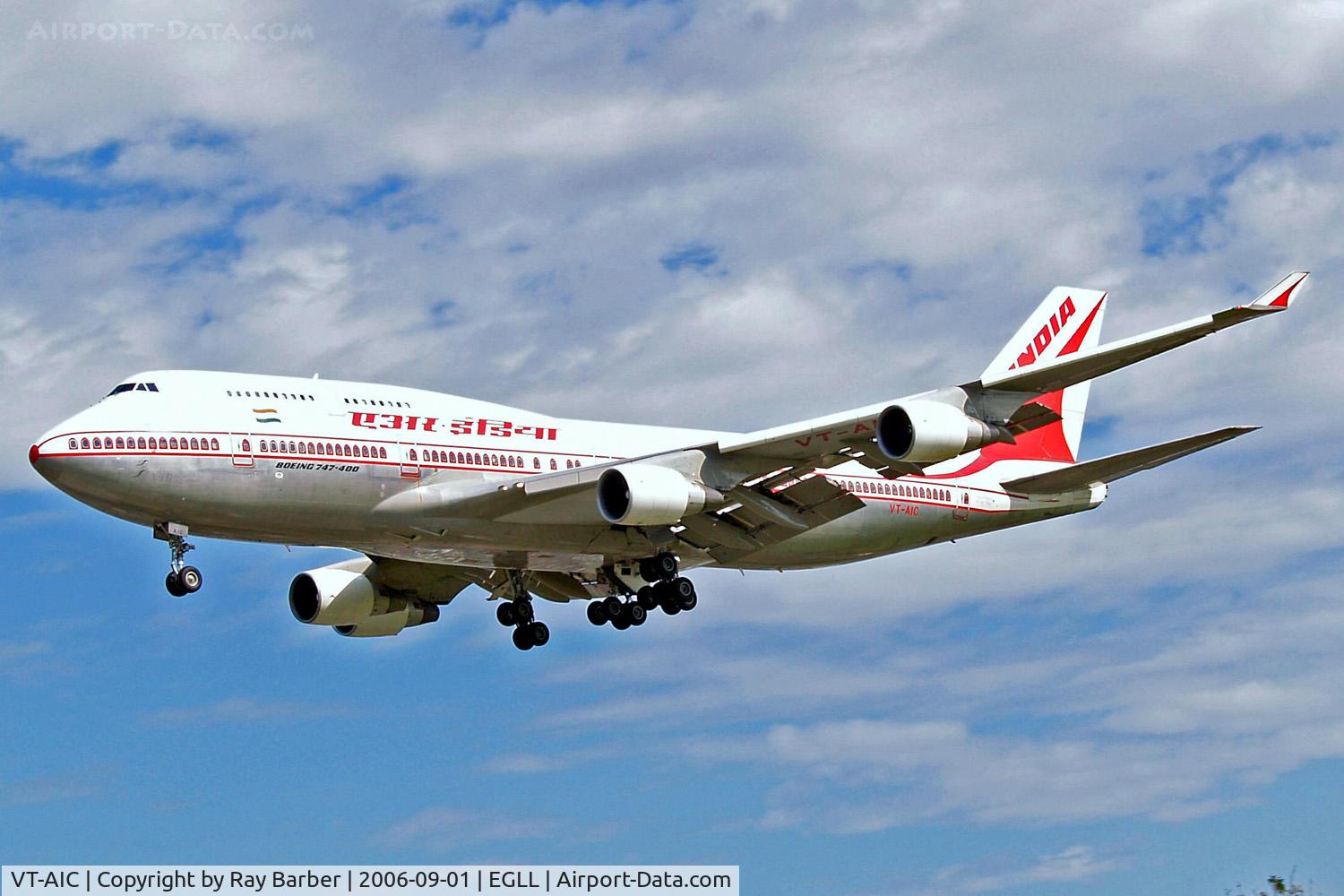 VT-AIC, 1989 Boeing 747-4B5 C/N 24198, Boeing 747-4B5 [24198] (Air India) Heathrow~G 01/09/2006. On finals 27L.