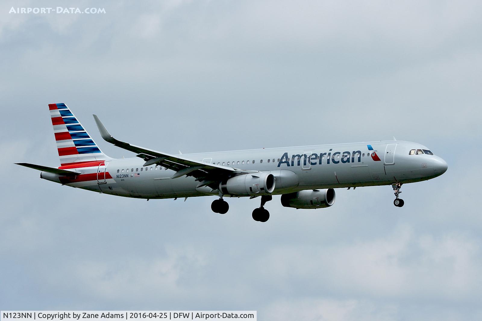 N123NN, 2014 Airbus A321-231 C/N 6256, American Airlines arriving at DFW Airport