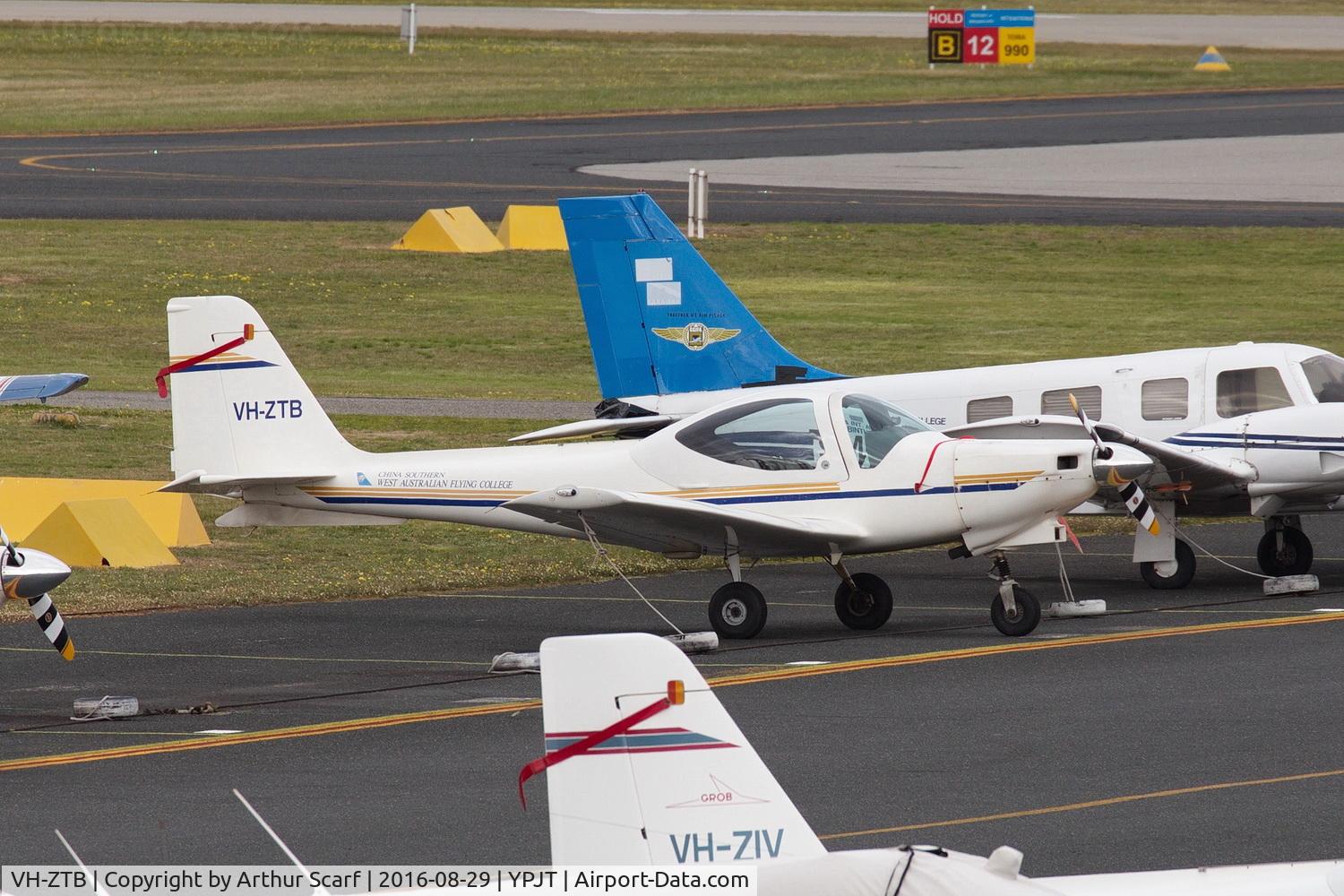 VH-ZTB, 1995 Grob G-115C2 C/N 82047/C2, Jandakot WA